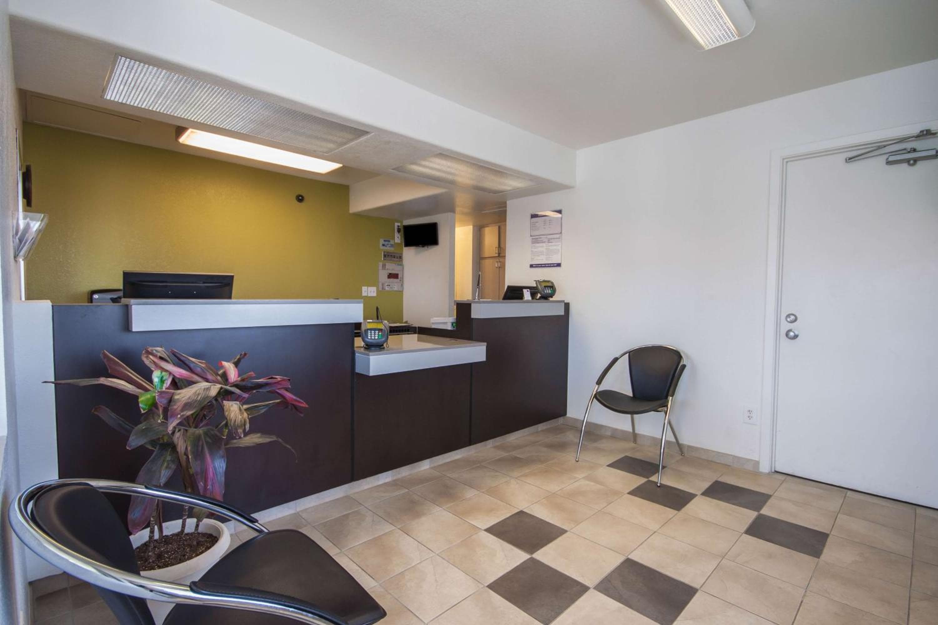 Studio 6-El Paso, TX - East