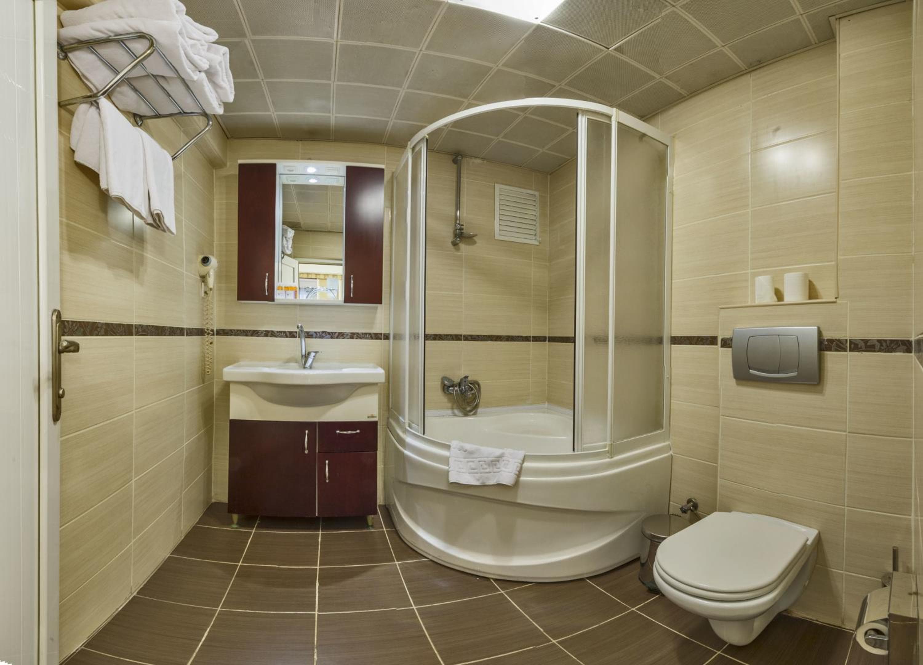 Istanbul Holiday Hotel