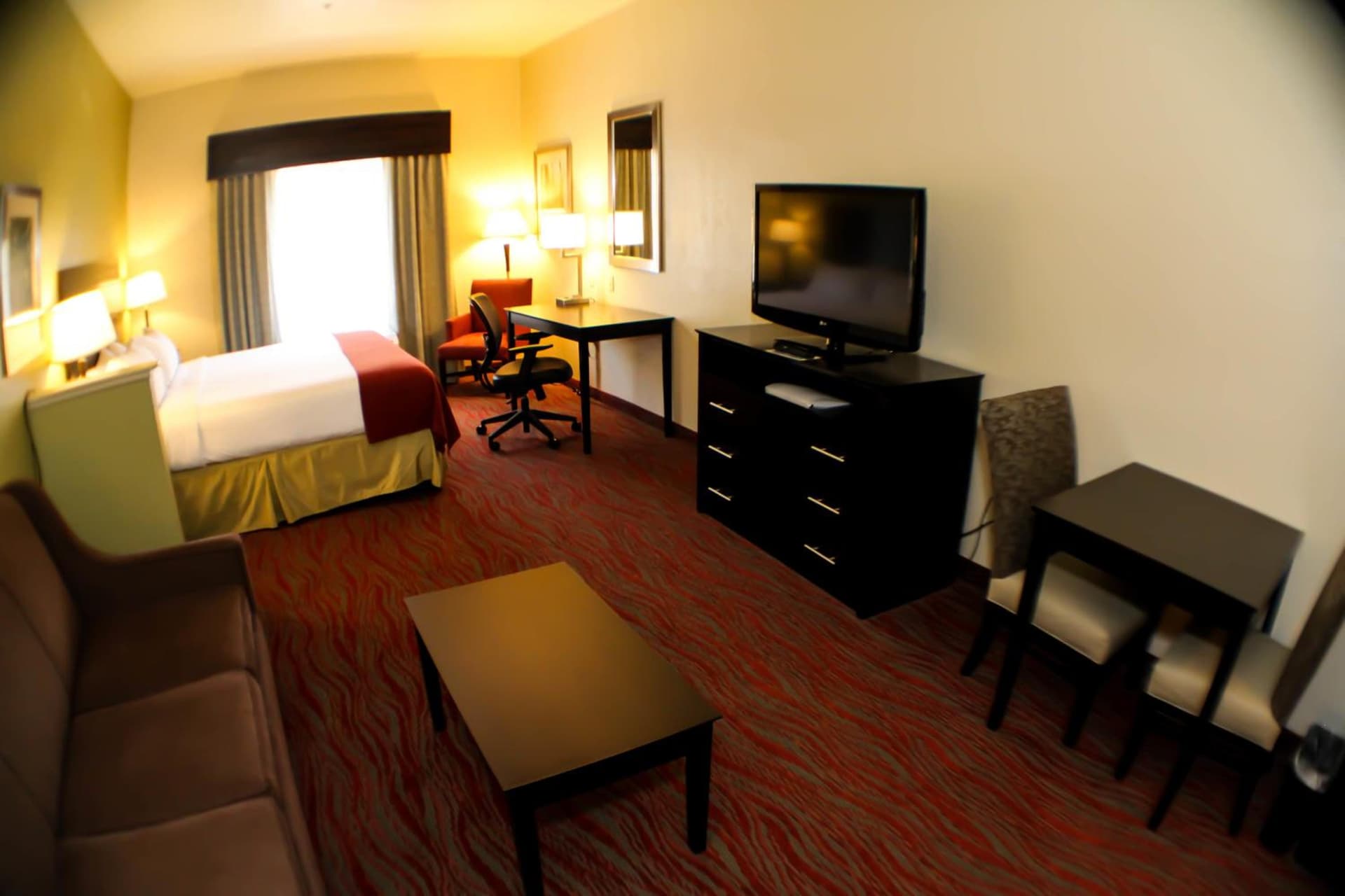 Holiday Inn Express & Suites Indianapolis North - Carmel by IHG