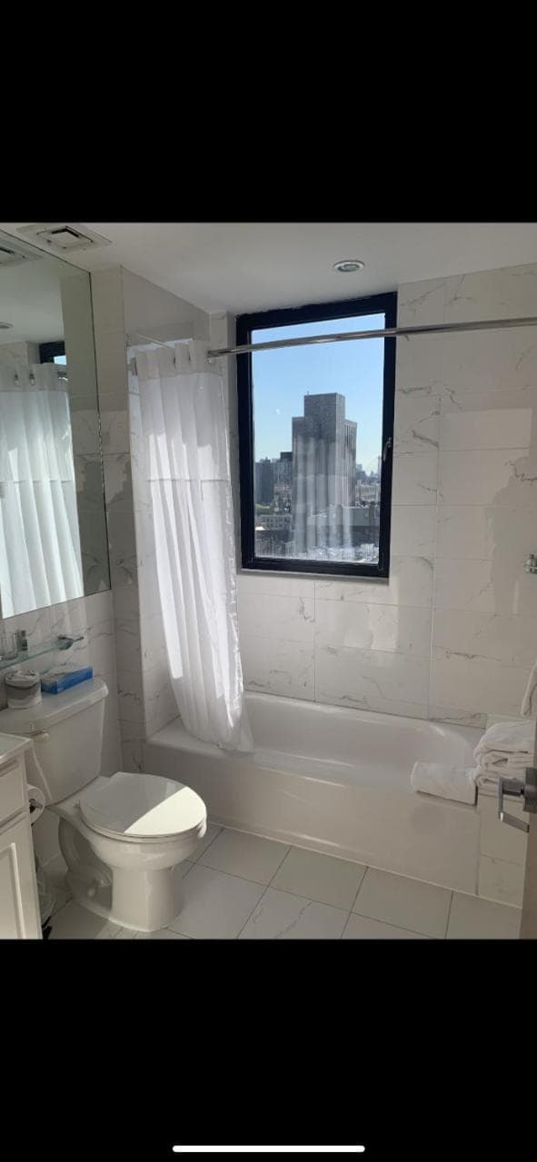 Orchard Street Hotel