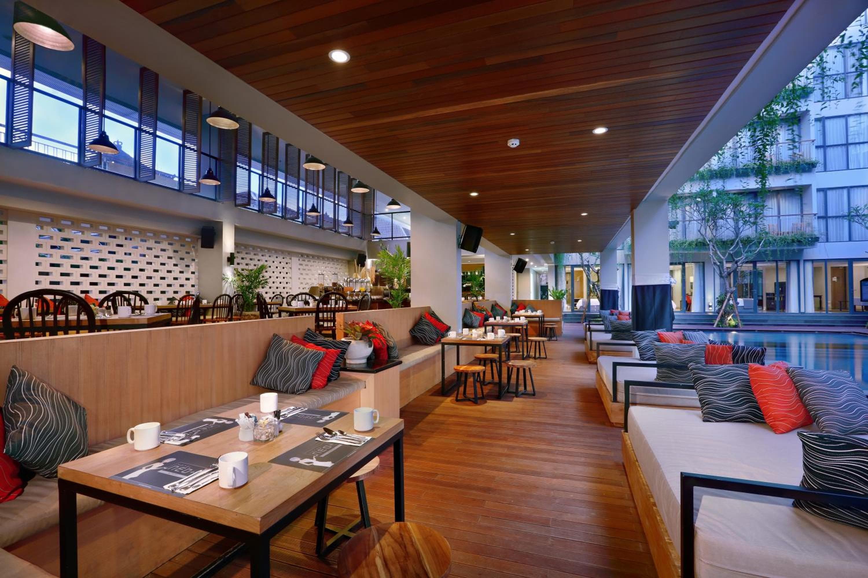 Hotel NEO+ Kuta Legian by ASTON