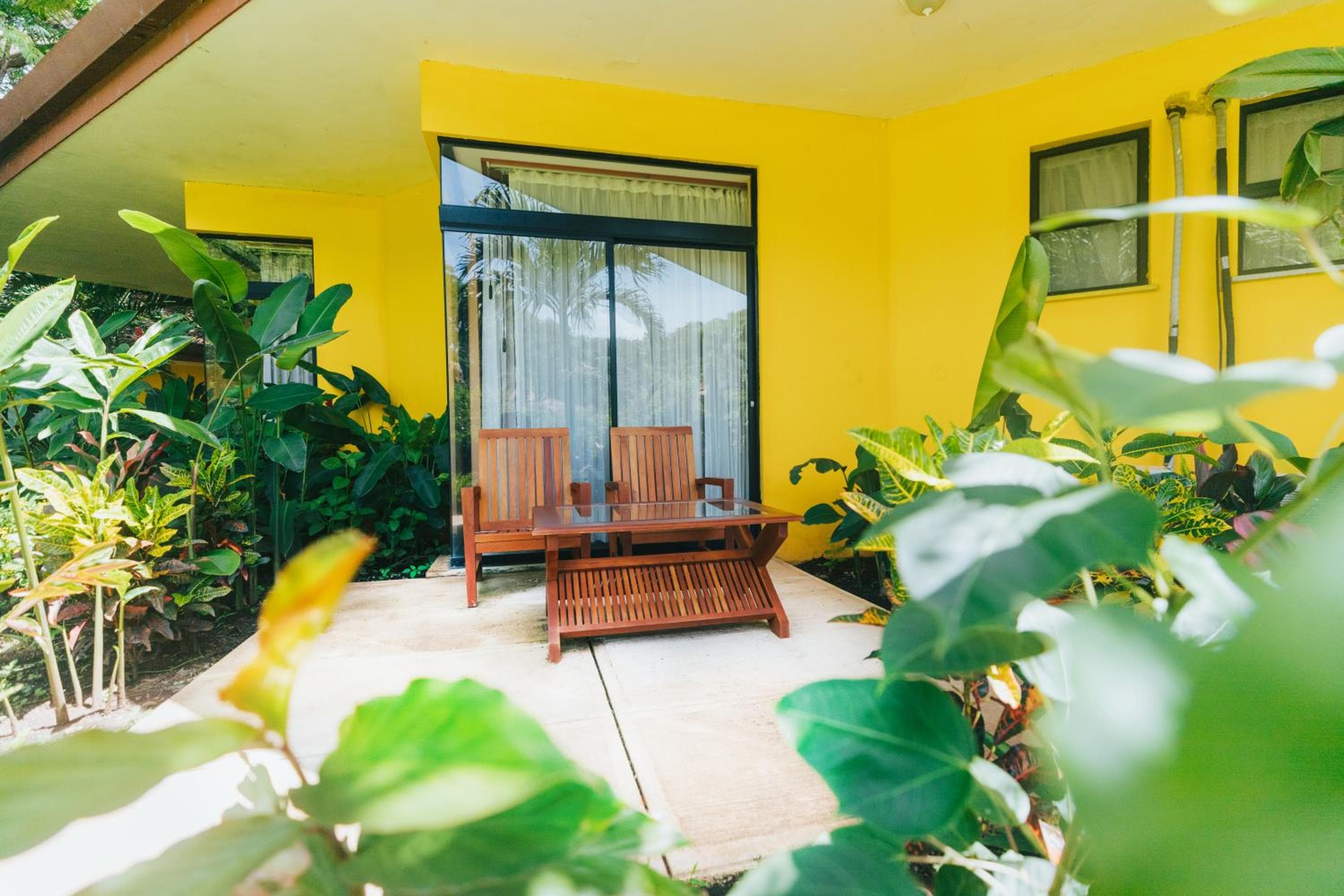 Papagayo Golden Palms Beachfront Hotel