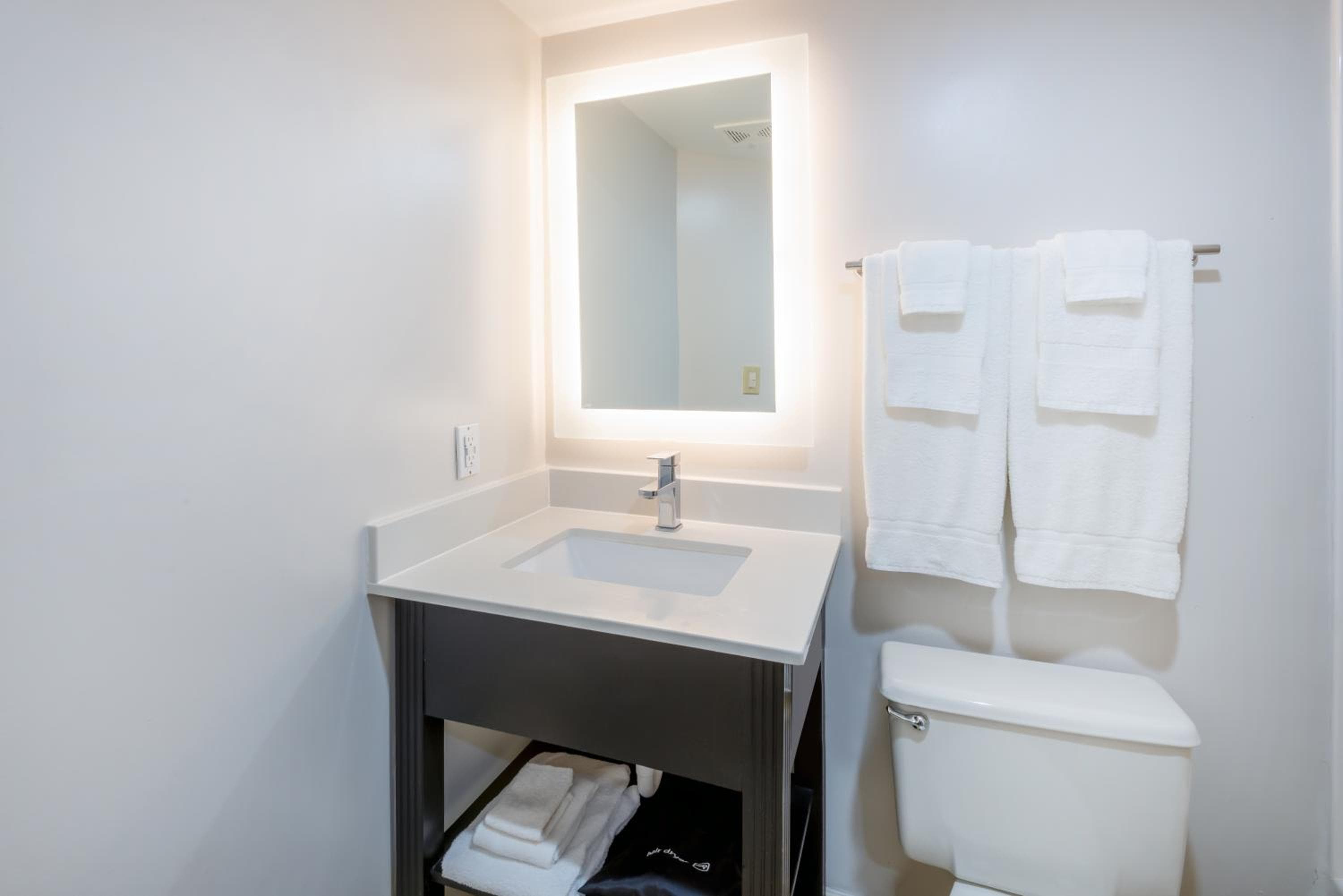 Holiday Inn Express Philadelphia NE-Bensalem by IHG