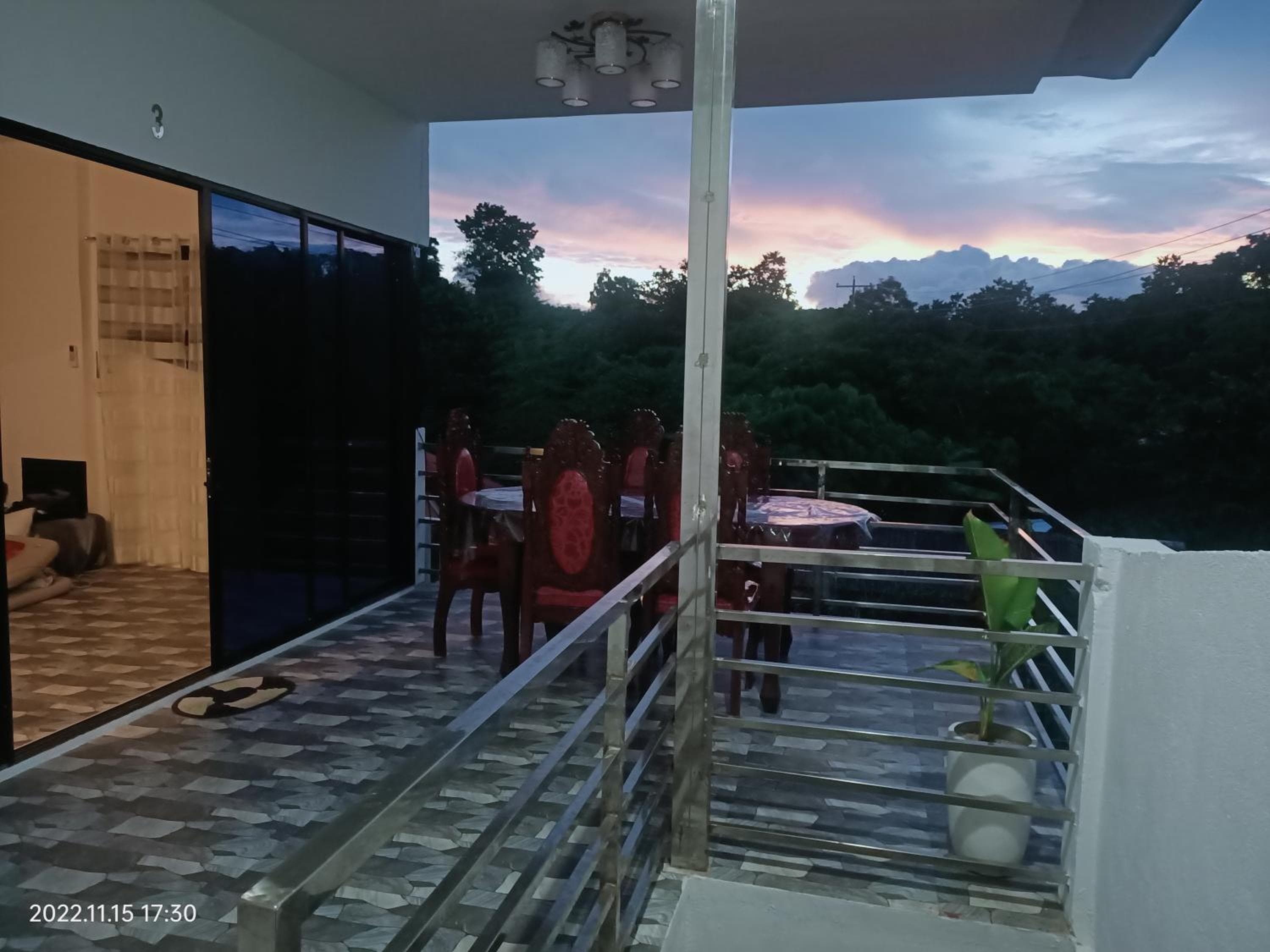 CHIEF'S VILLA Rentals Malapascua Island