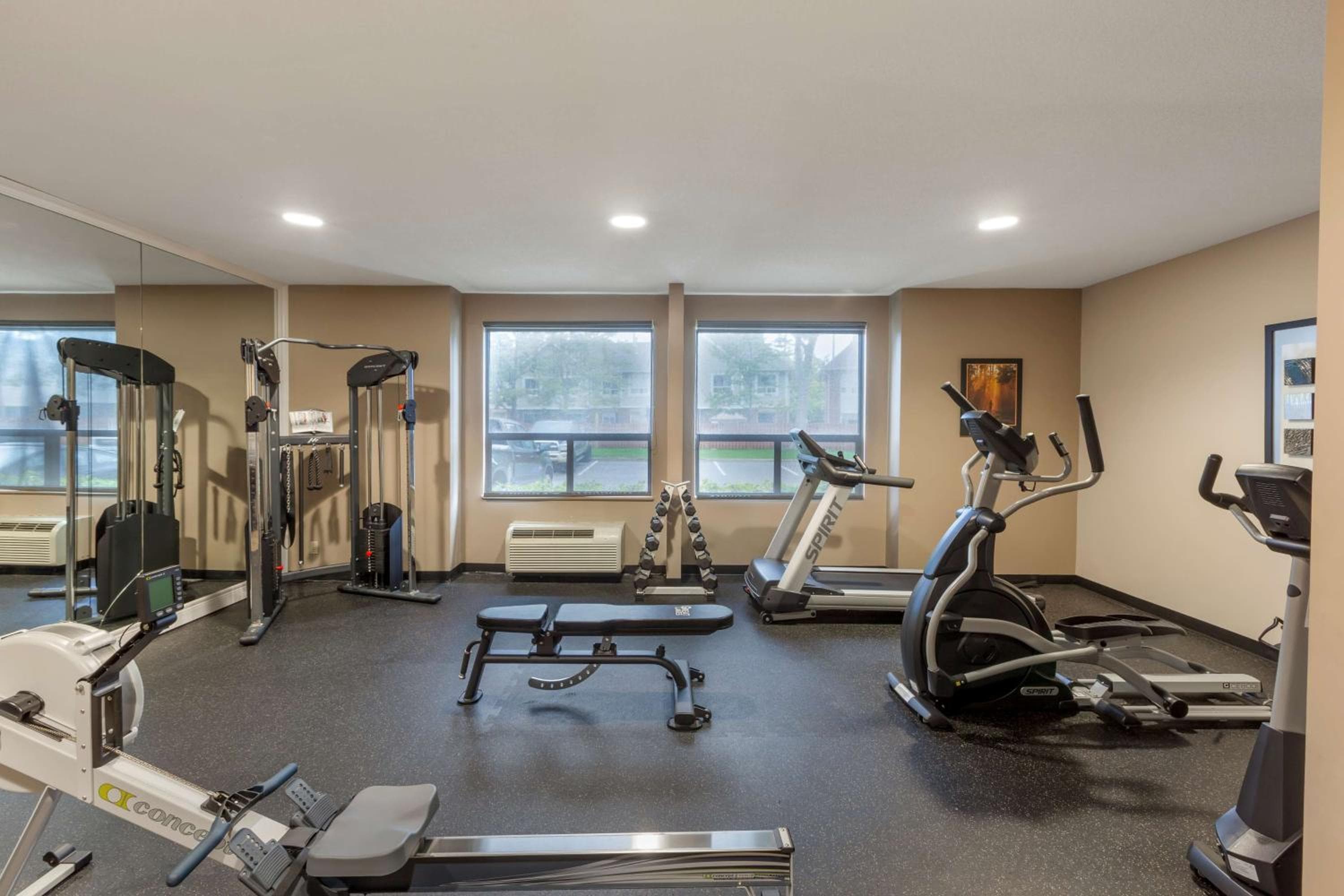Best Western Plus Rose City Suites