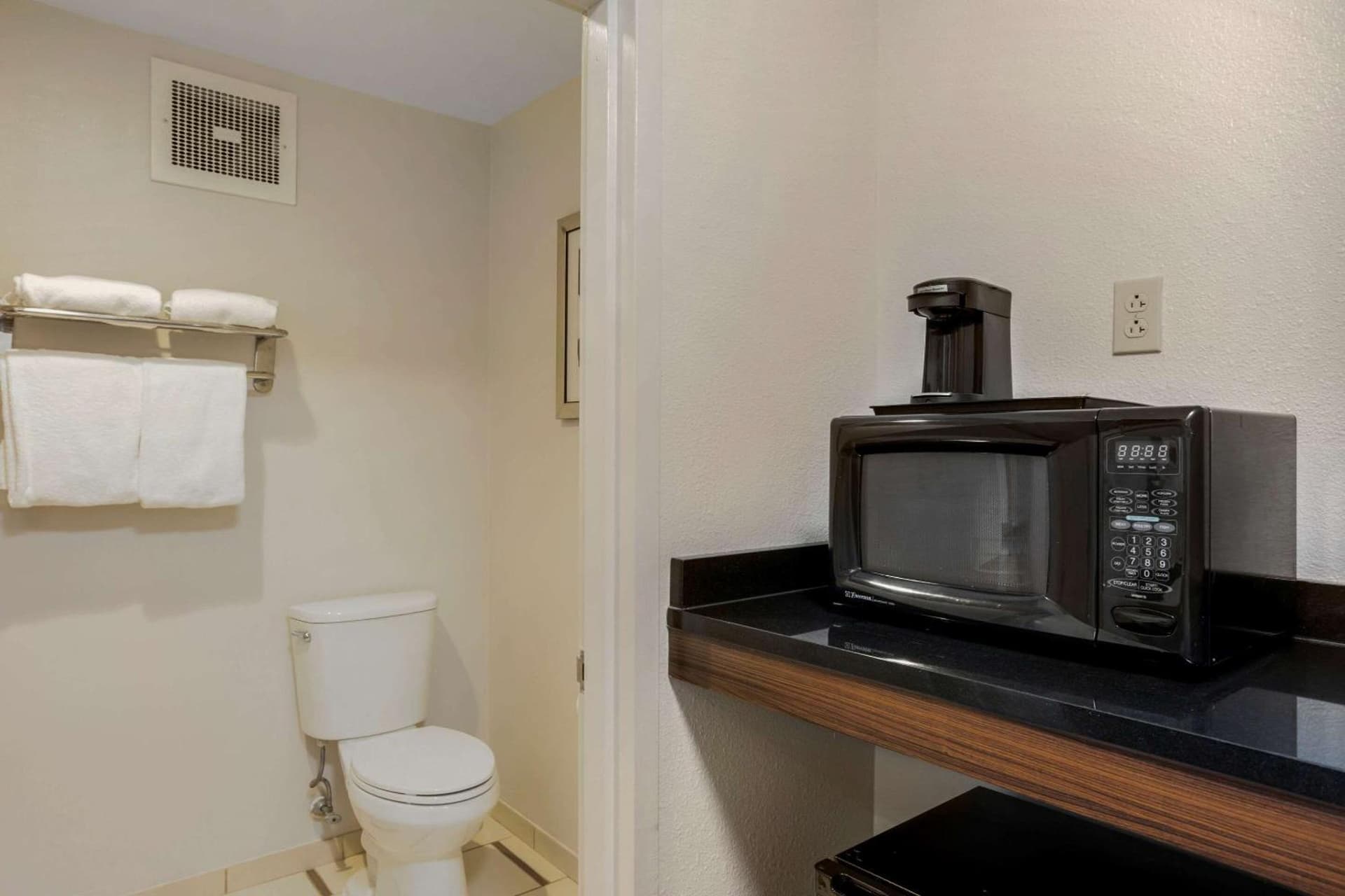 Comfort Inn & Suites Mt Laurel-Philadelphia