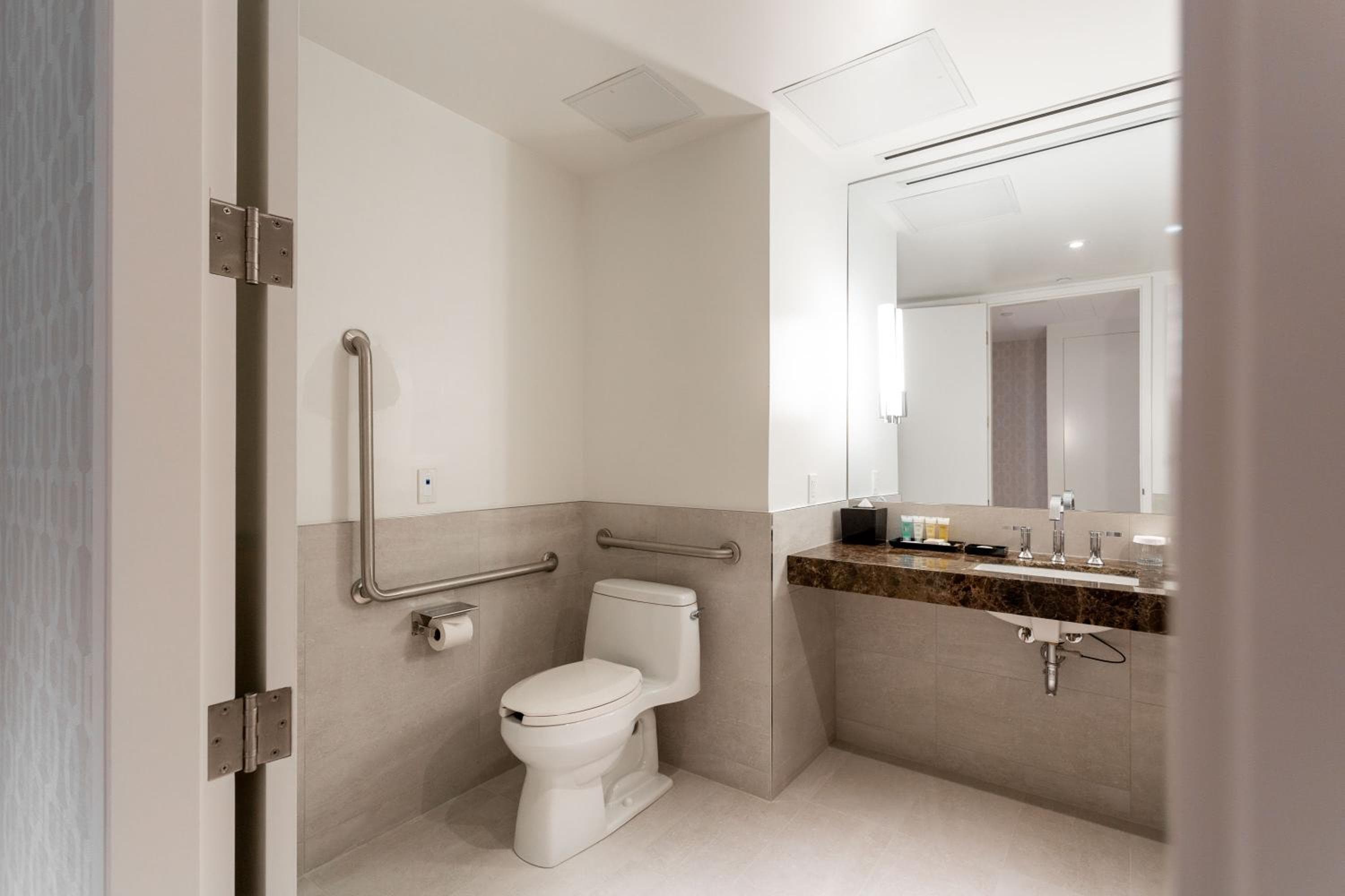 Sutton Place Hotel Toronto