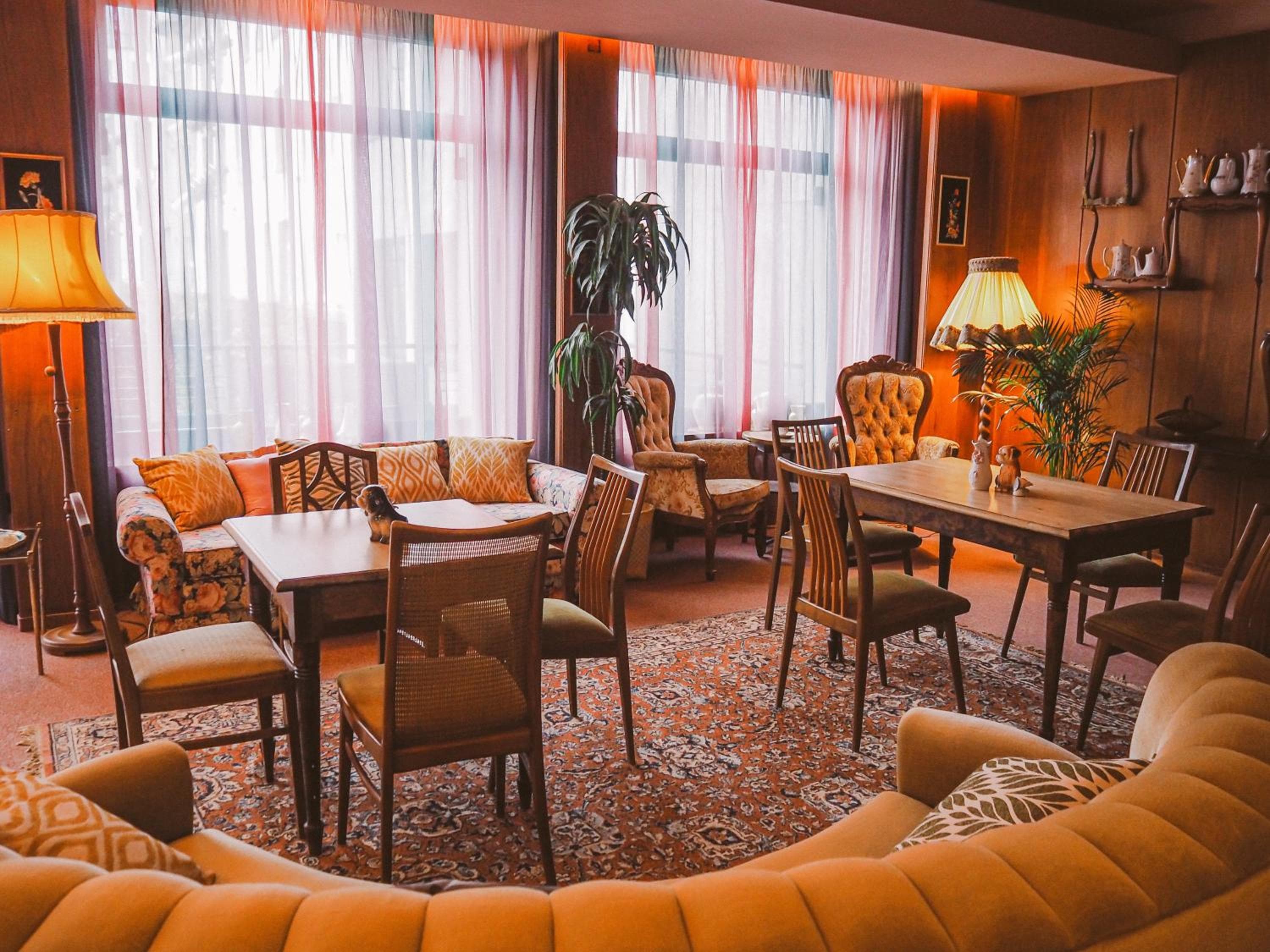lounge