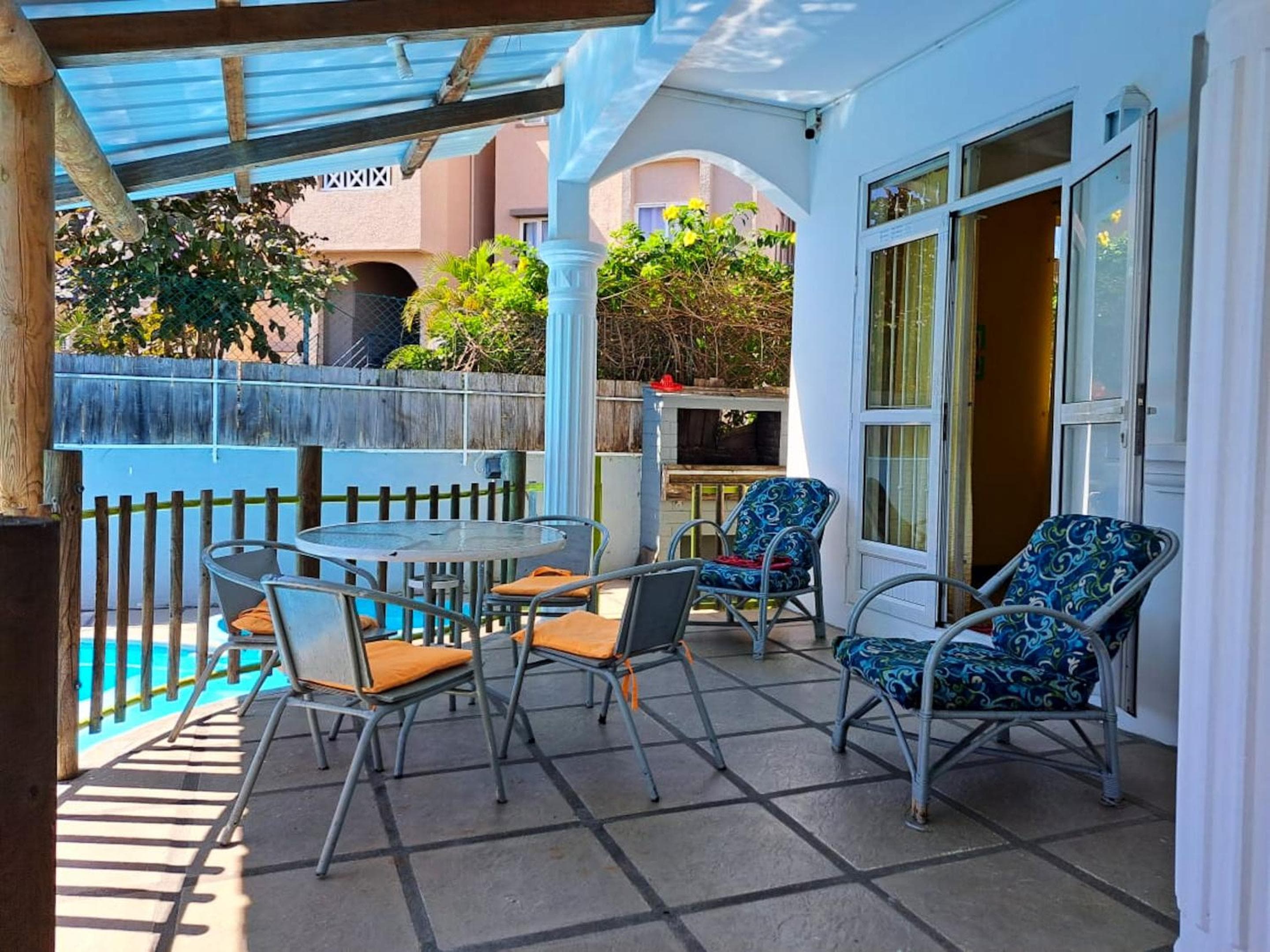 Spacious Apartment in Pamplemousses with Private Pool