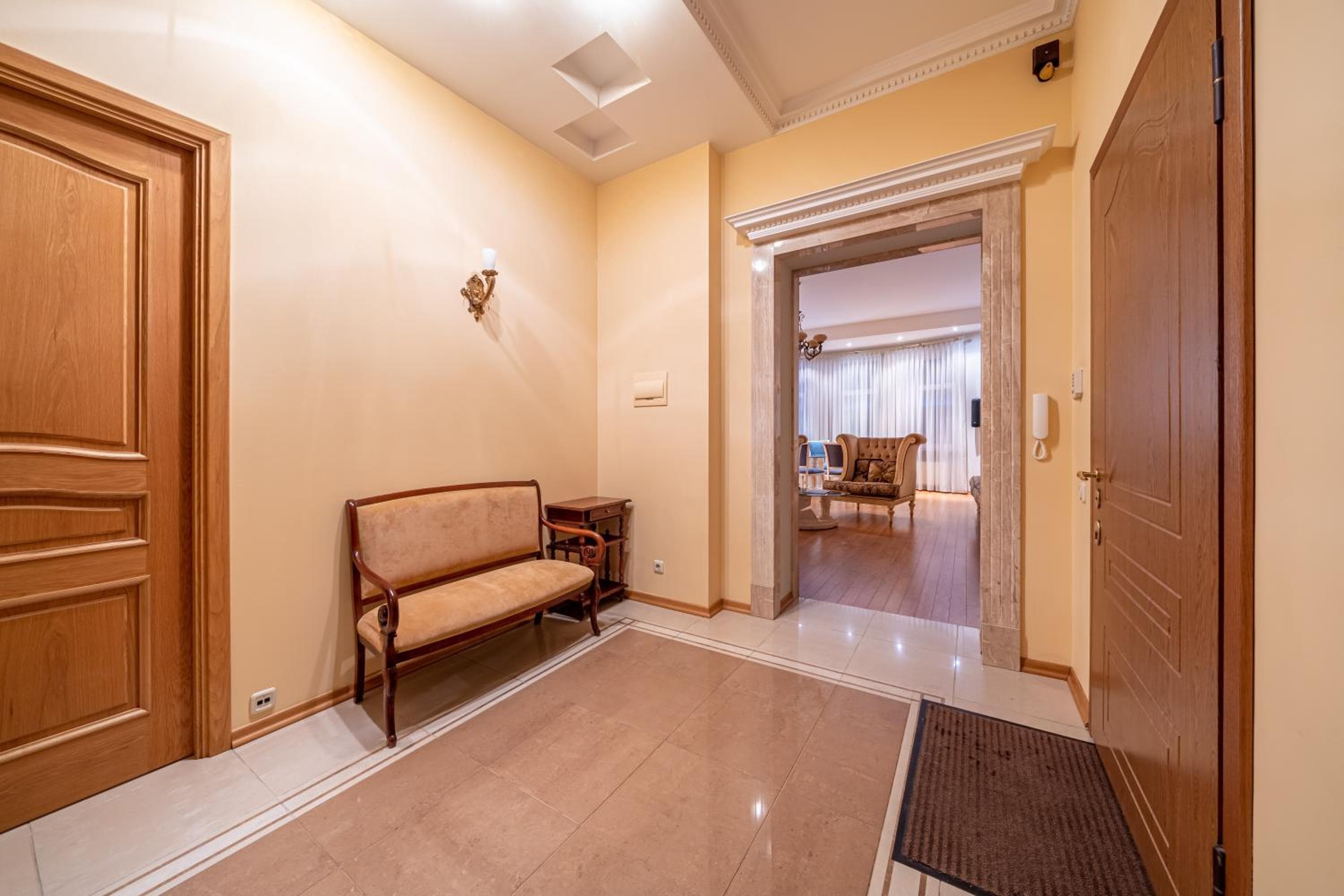 Pulkveza Brieza 7 street two bedroom residence