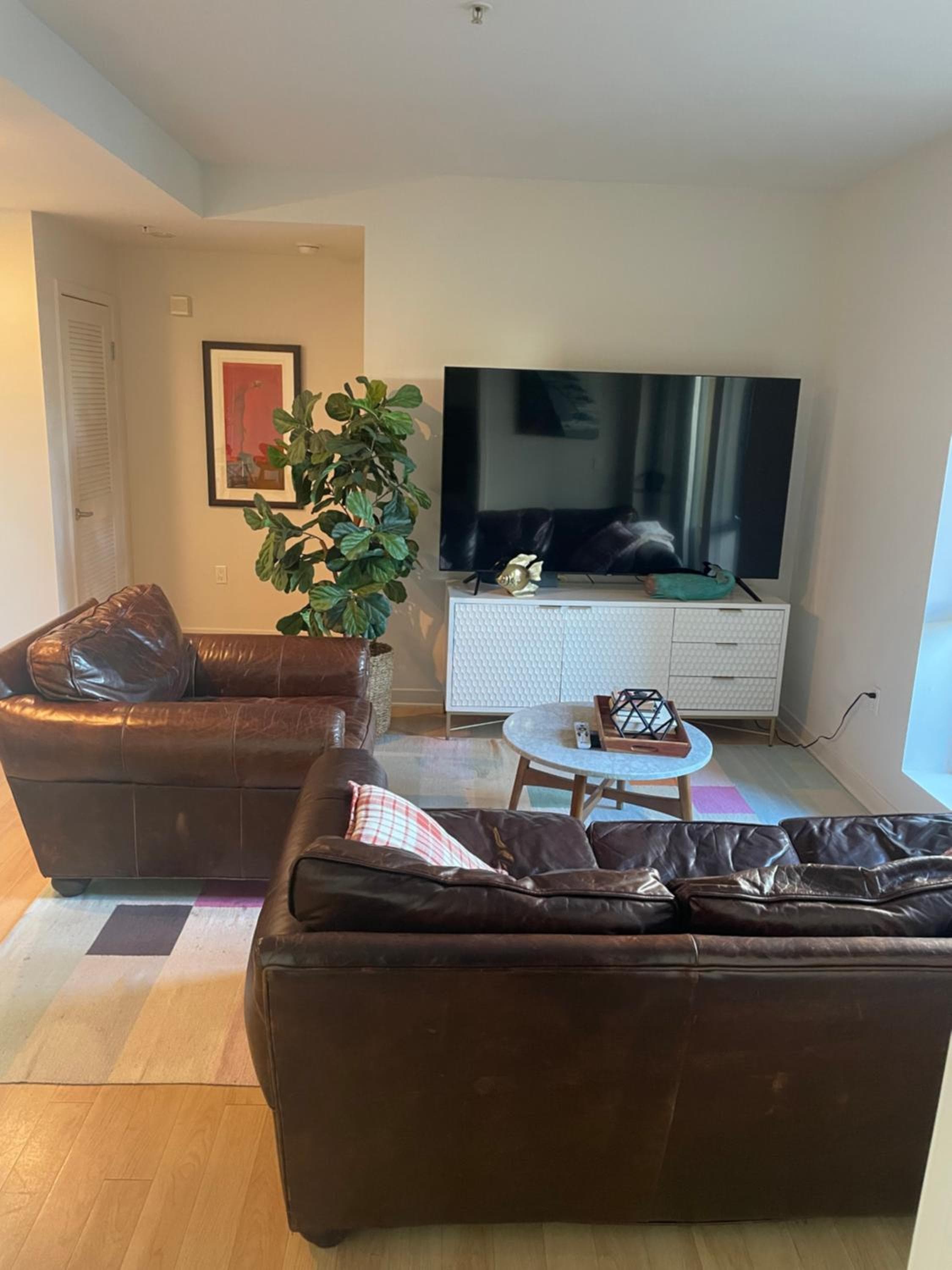 Super-Cute 2/2 apartment in Santa Monica with free parking