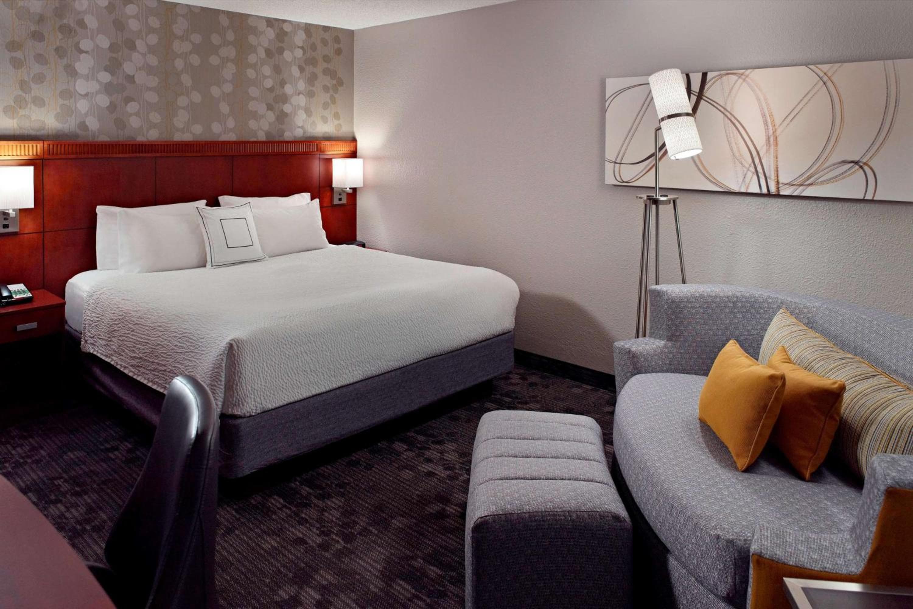 Sonesta Select Atlanta Cumberland Galleria Ballpark