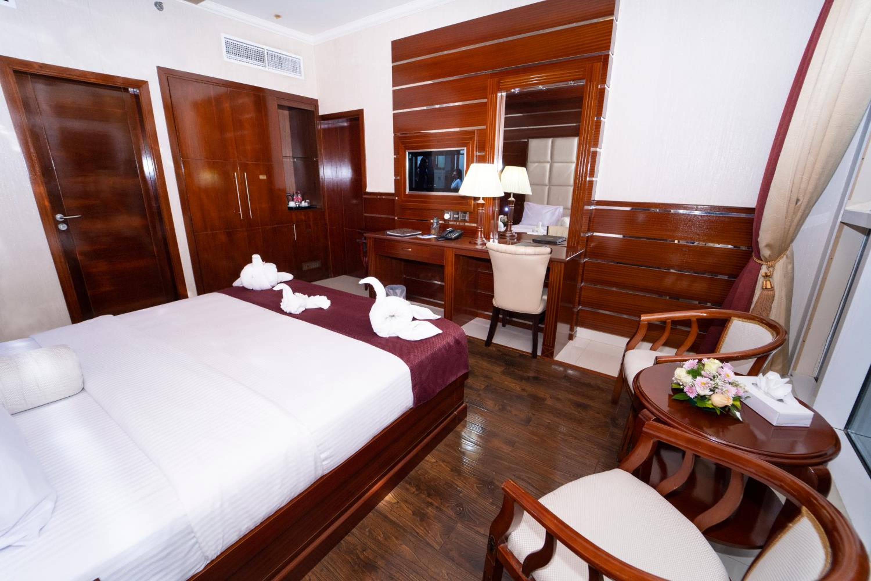 Queen Palace Hotel