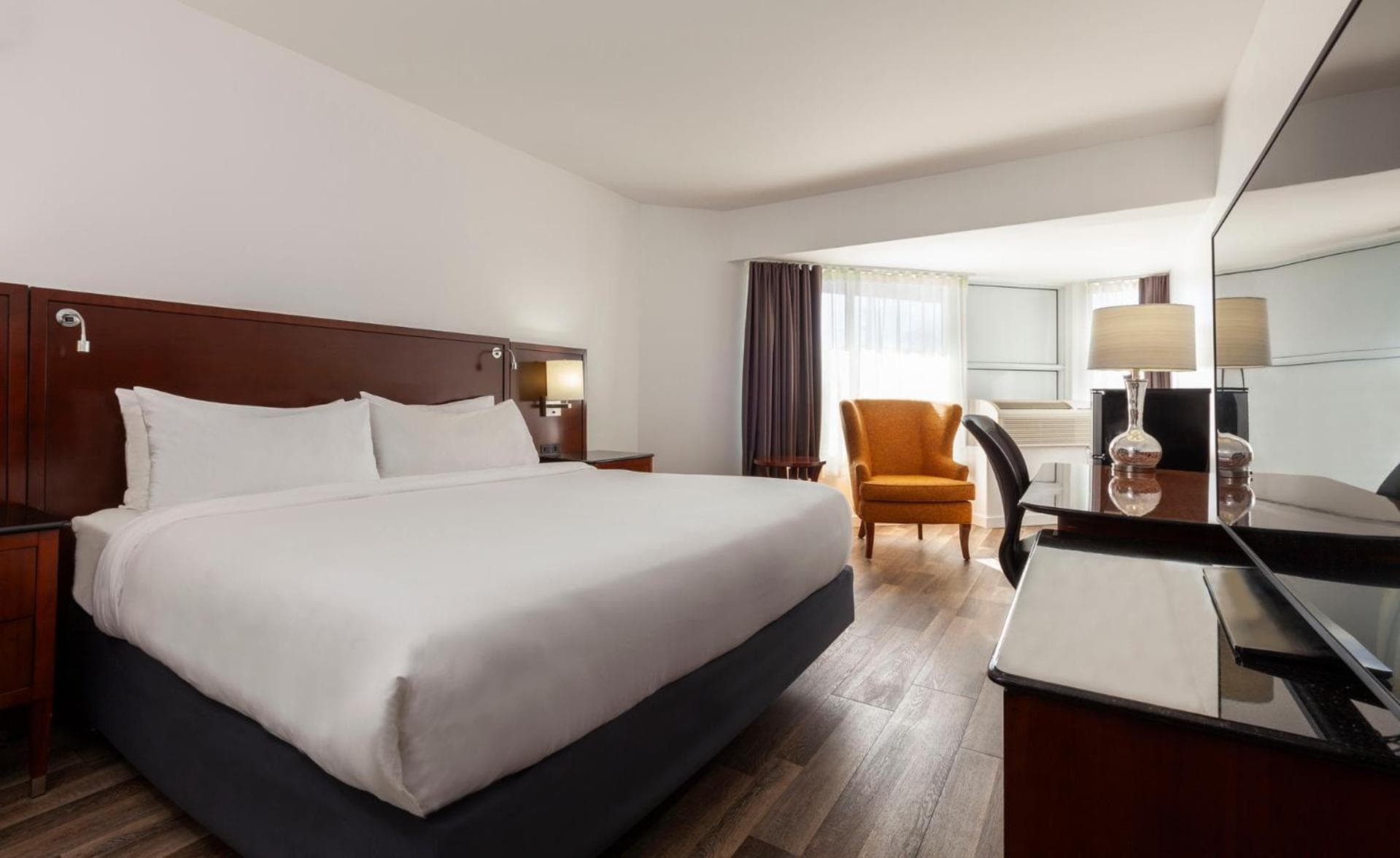 Strata Hotel