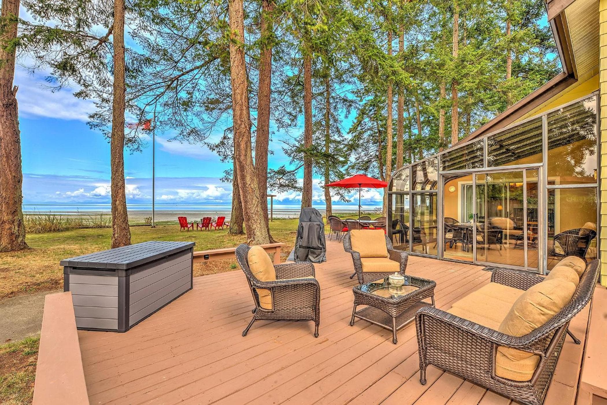 Kye Bay Beach House by EMR Vacation Rentals