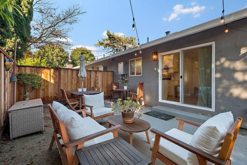 Casa DiNora Chic and Comfy Home in the Heart of Silicon Valley