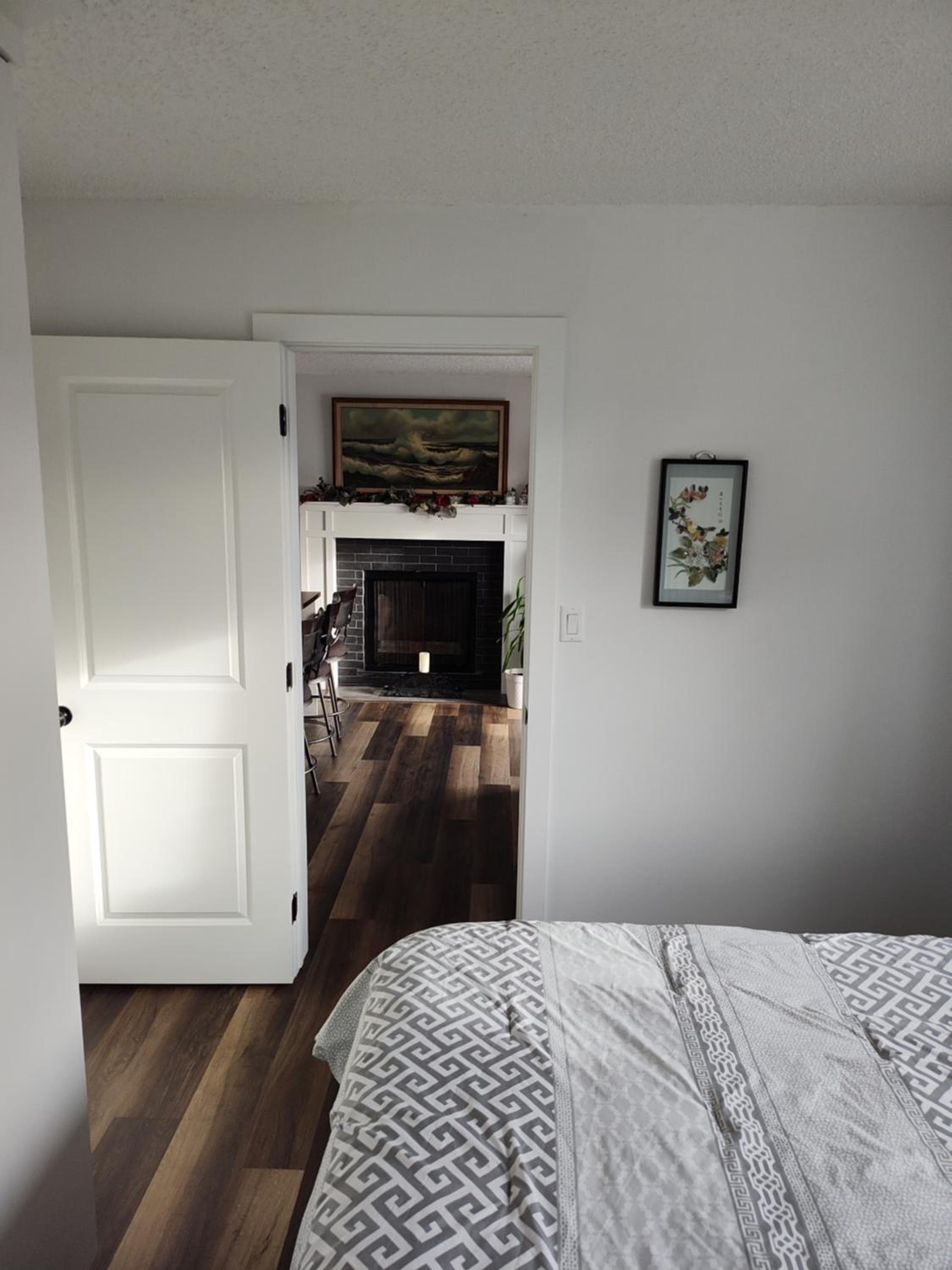 Tranquil & Tasteful One Bdrm Private Suite NE