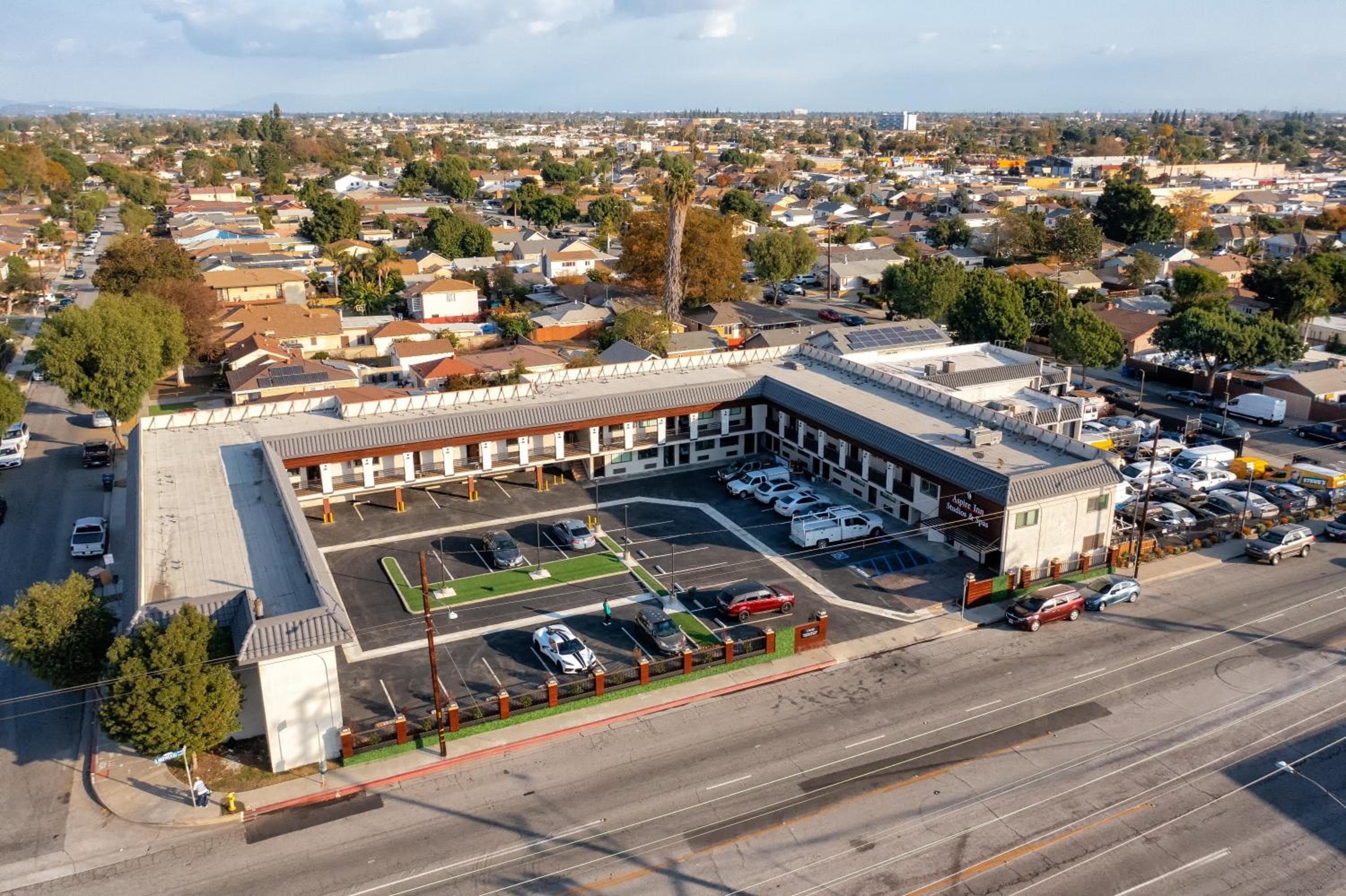 Aspire Inn Studios & Spas