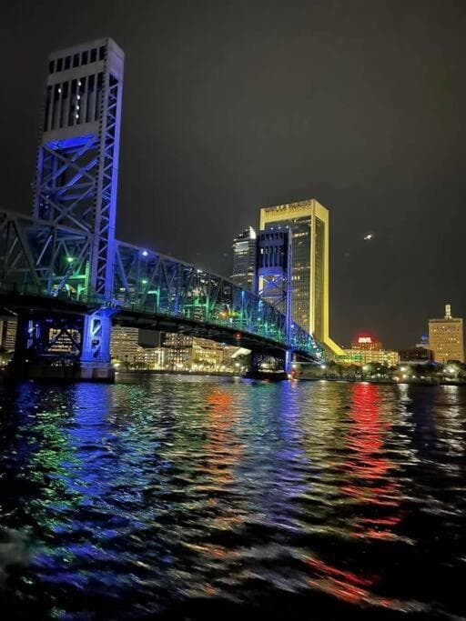 Cozy Downtown One Bedroom Condo Jacksonville