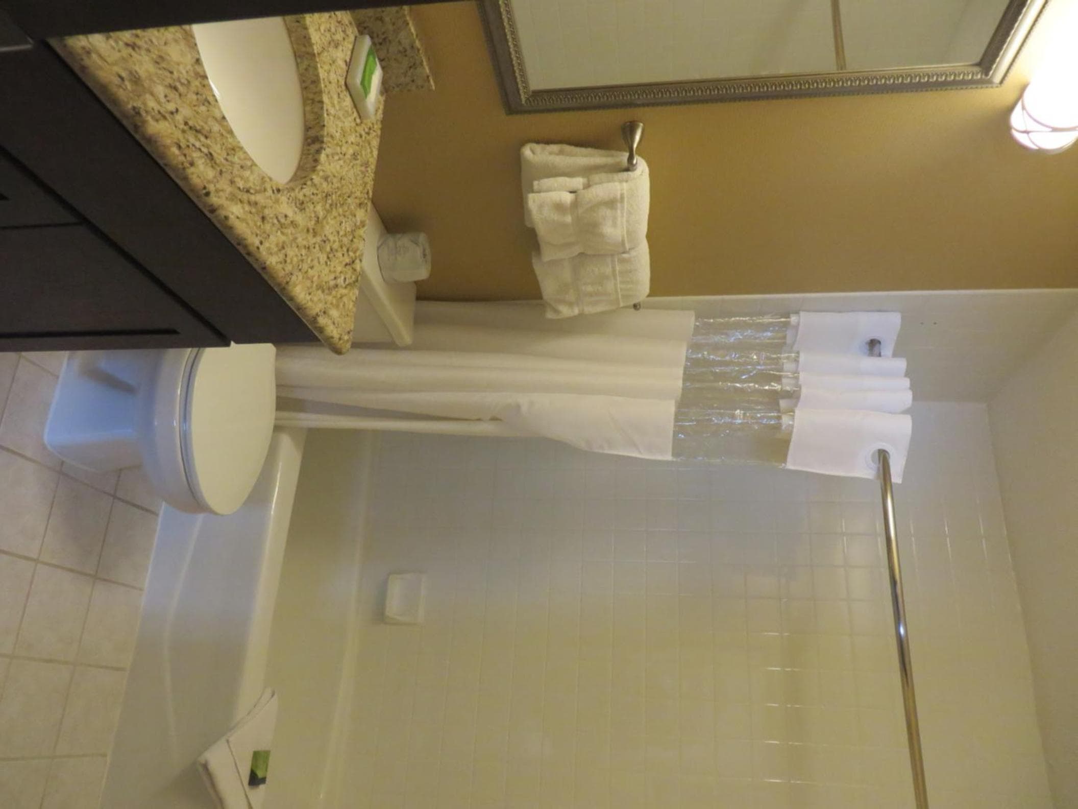 Ivy Court Inn and Suites