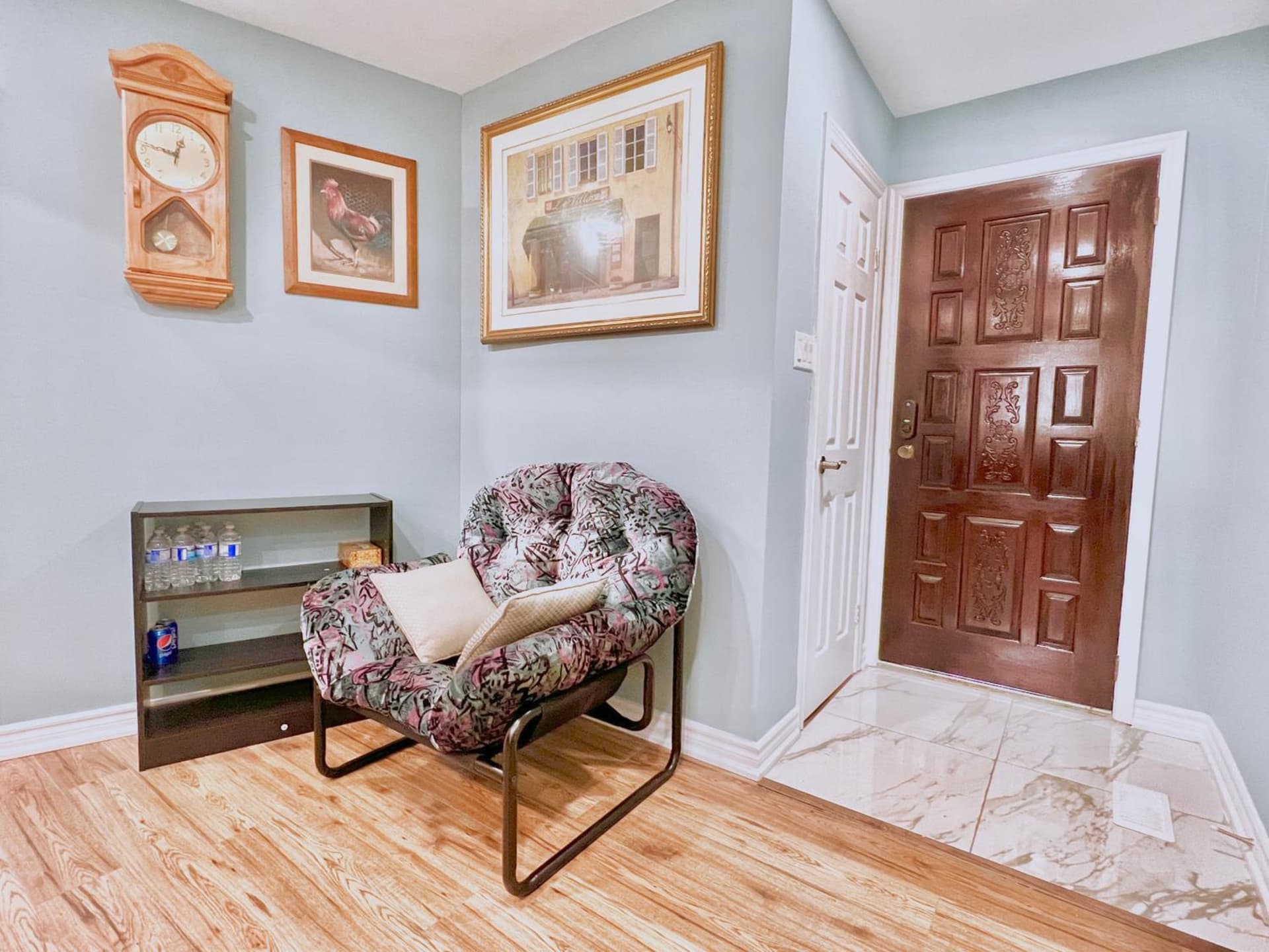 Renovated Rooms 10-min to Finch Subway Near Yonge St