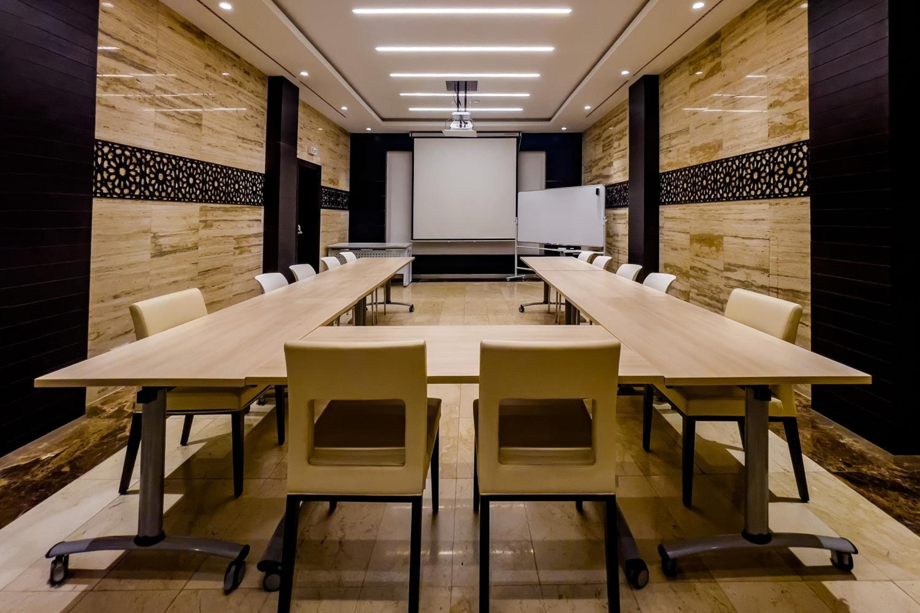 meeting & event spaces