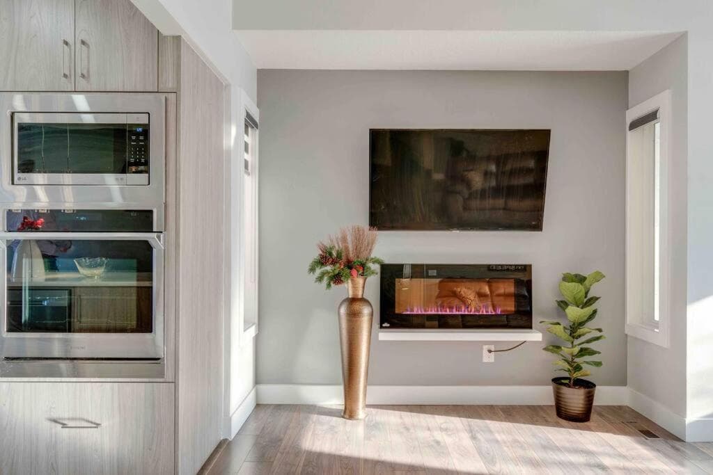 Rare Find fully renovated 6 bedroom 3 bath and both levels