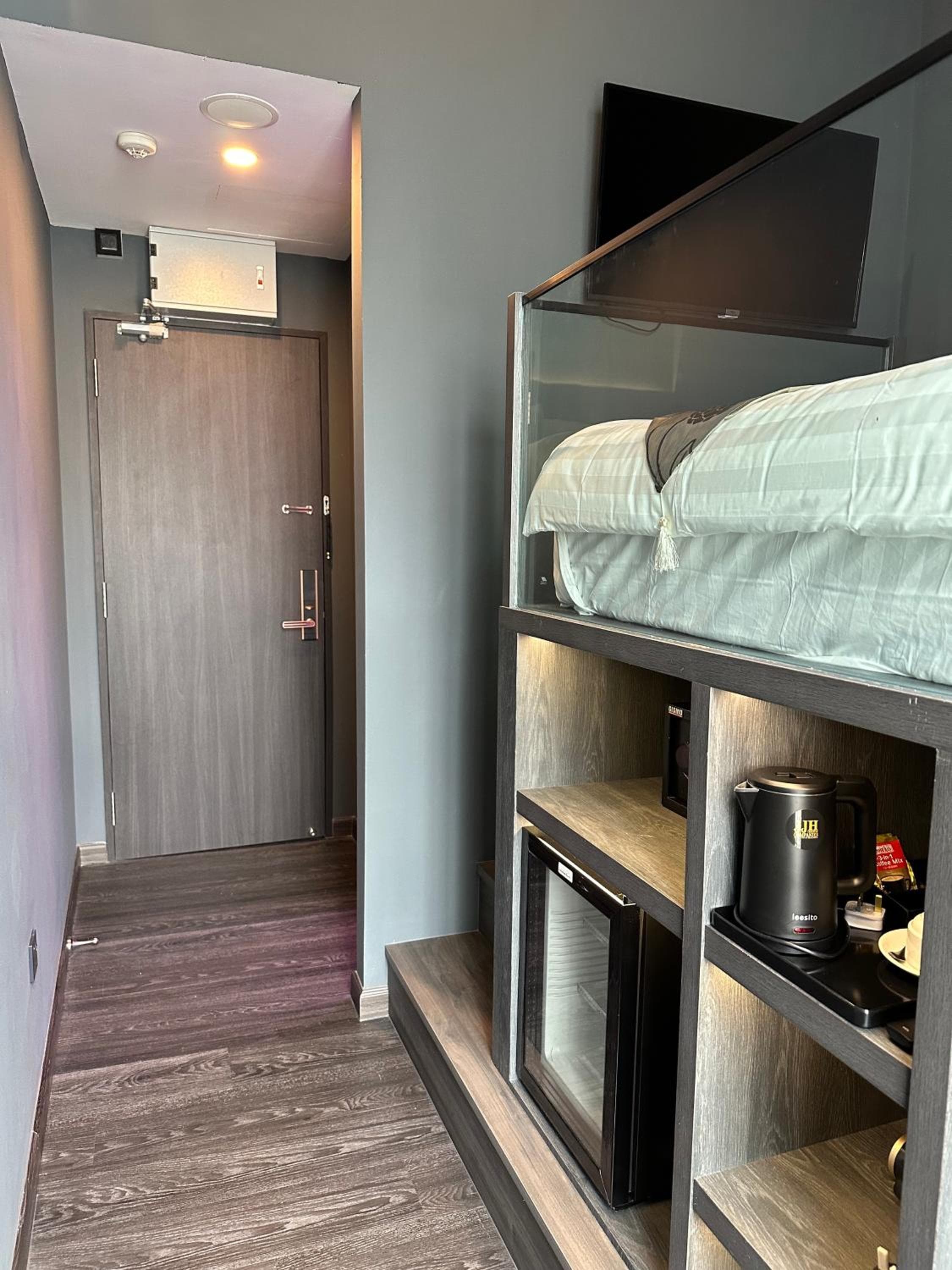 HOTEL JJH - newly opened near BUGIS