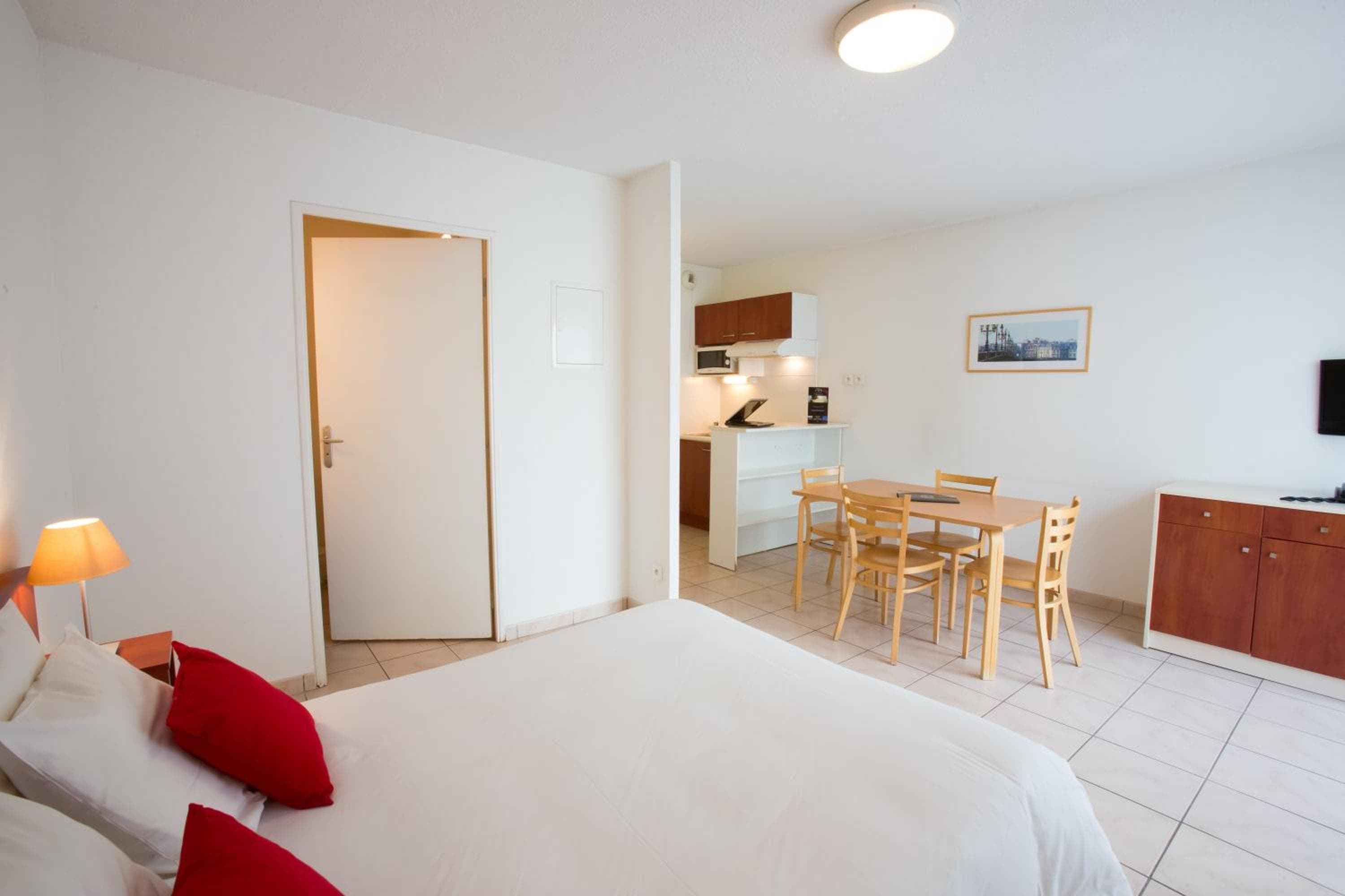 All Suites Appart Hôtel - Bordeaux - Mérignac Aéroport