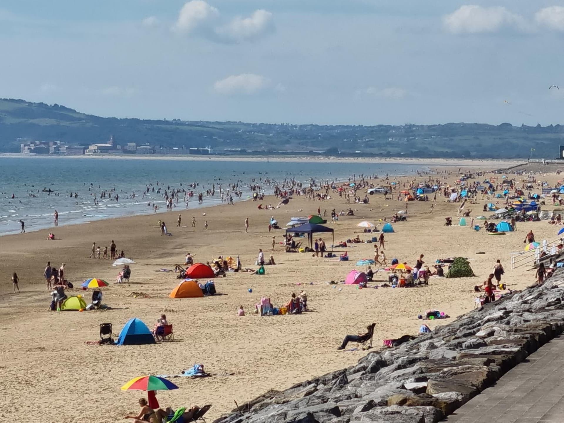 Sea Escape The Tardiis Beachfront location Aberavon beach Exclusive contractor booking 4 bed Driveway parking