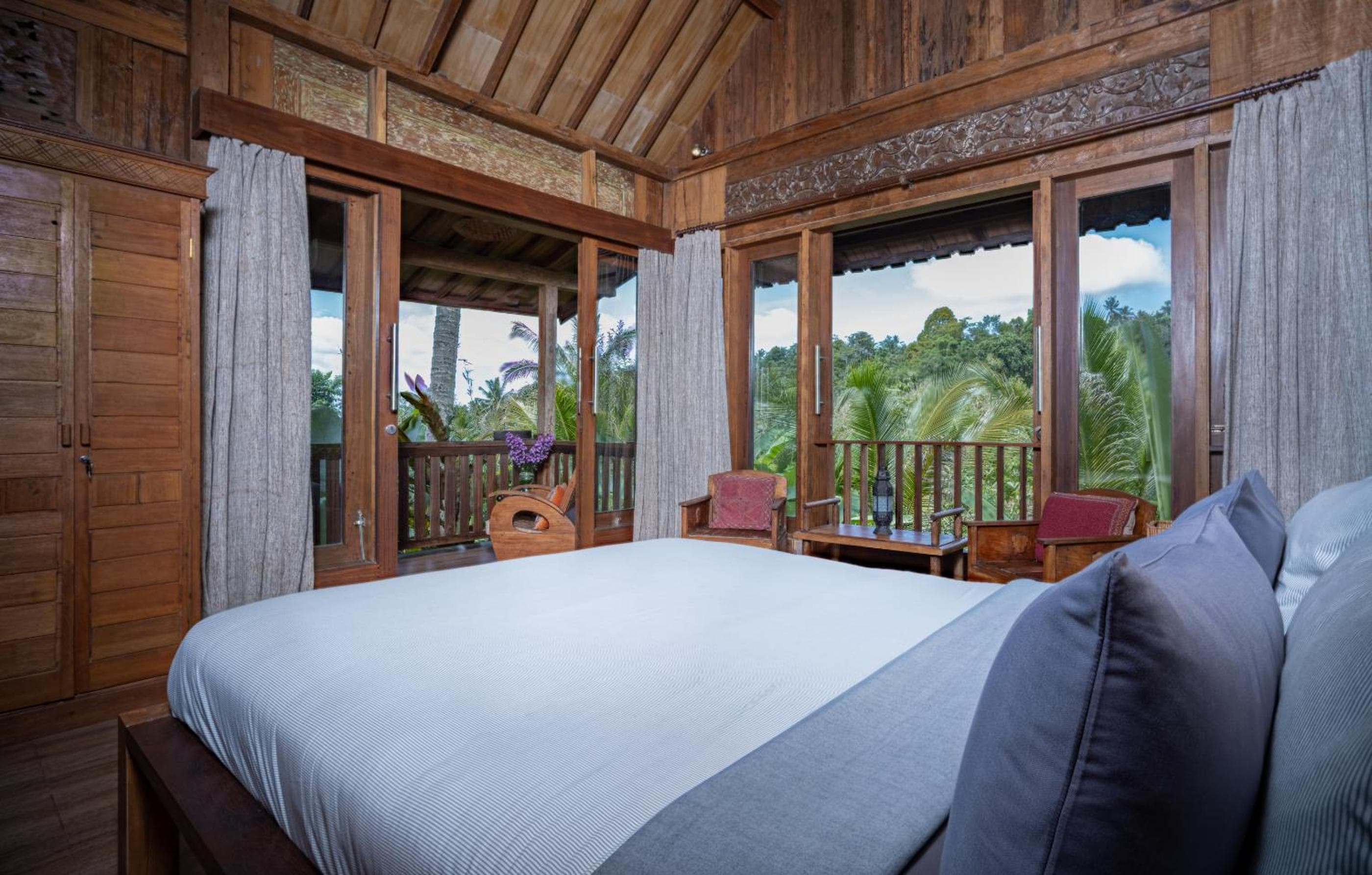 Nienté Bali