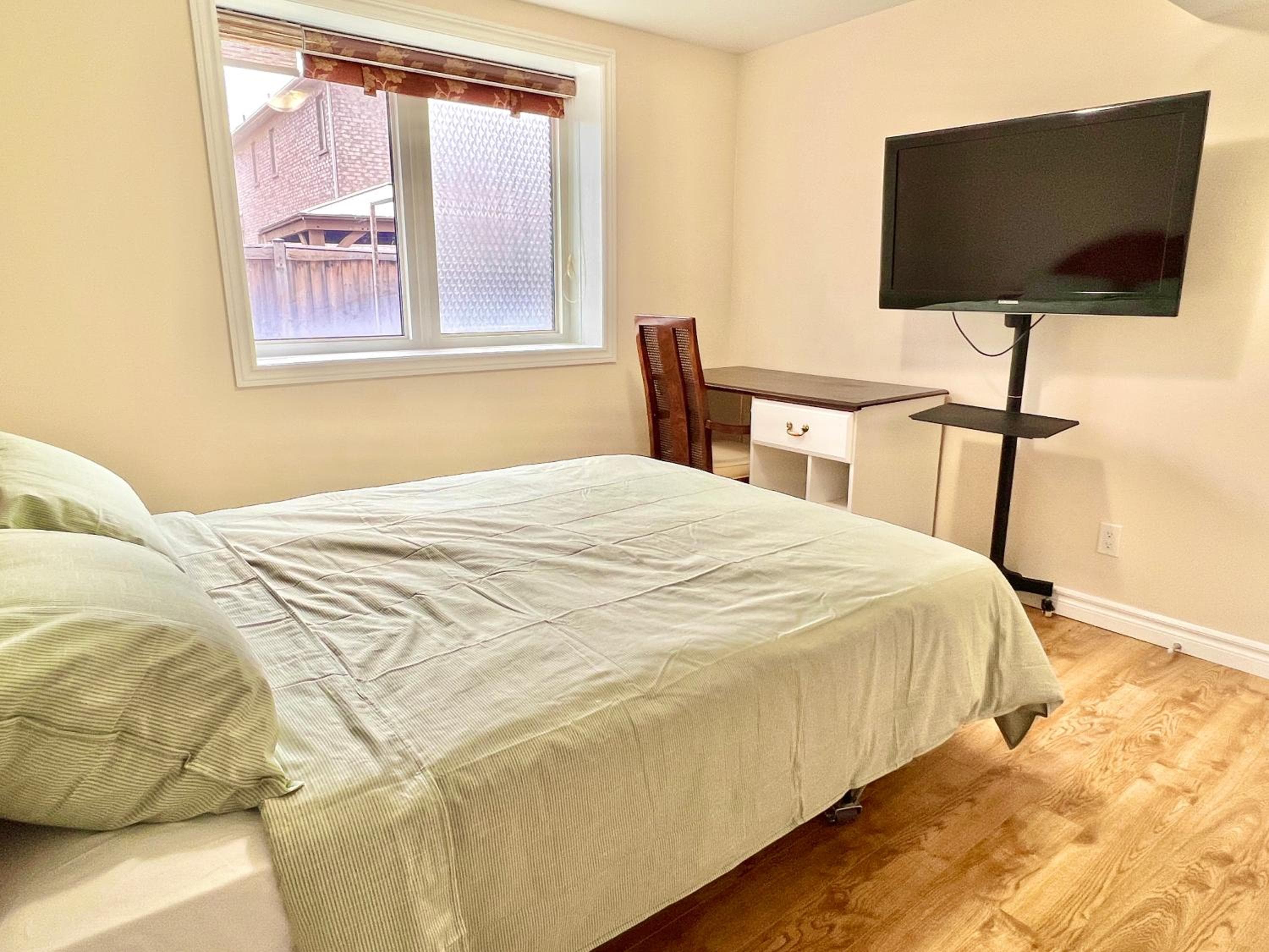 Cozy Rooms in Bright Walkout Suite - Newly Renovated in 2026