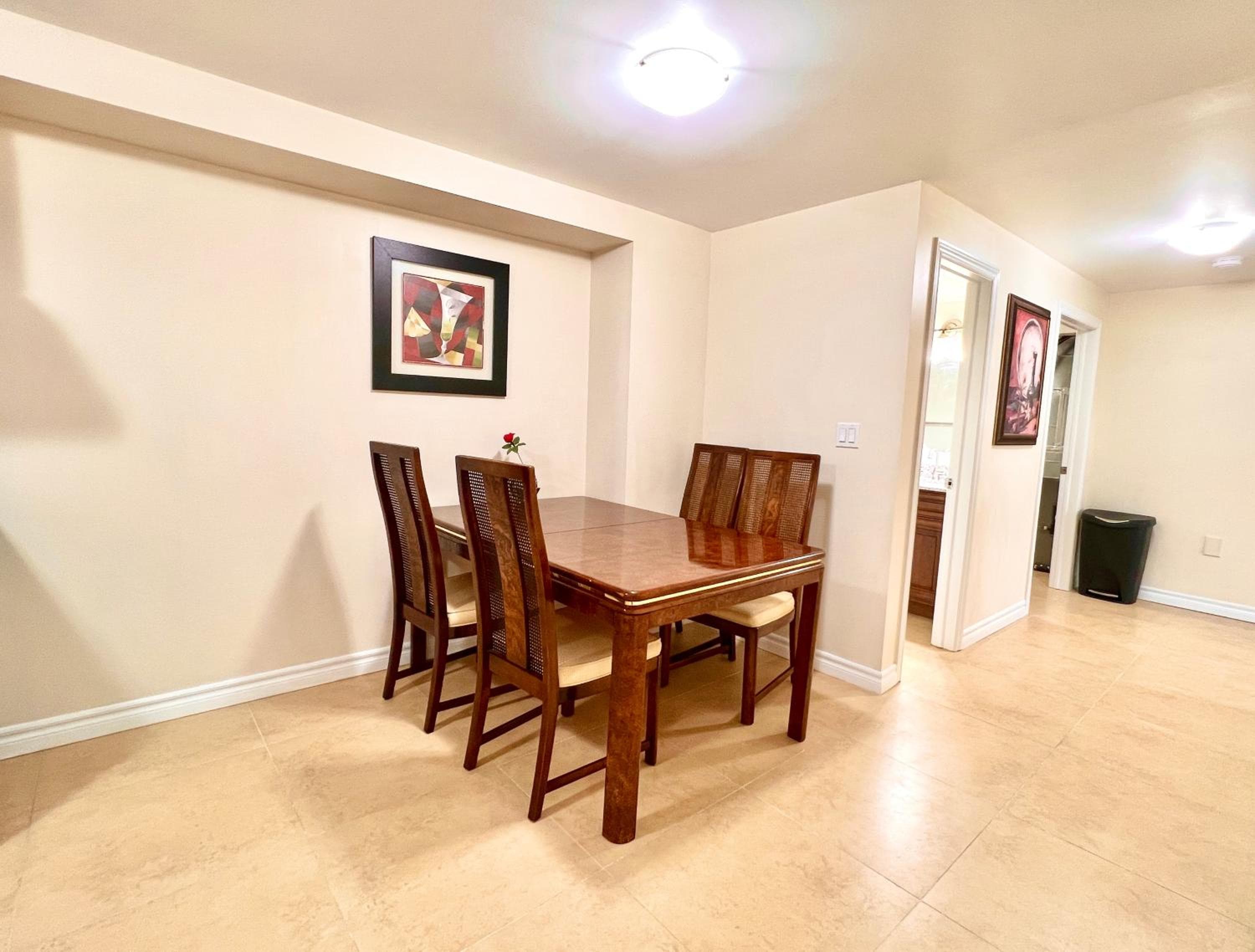 Cozy Rooms in Bright Walkout Suite - Newly Renovated in 2026