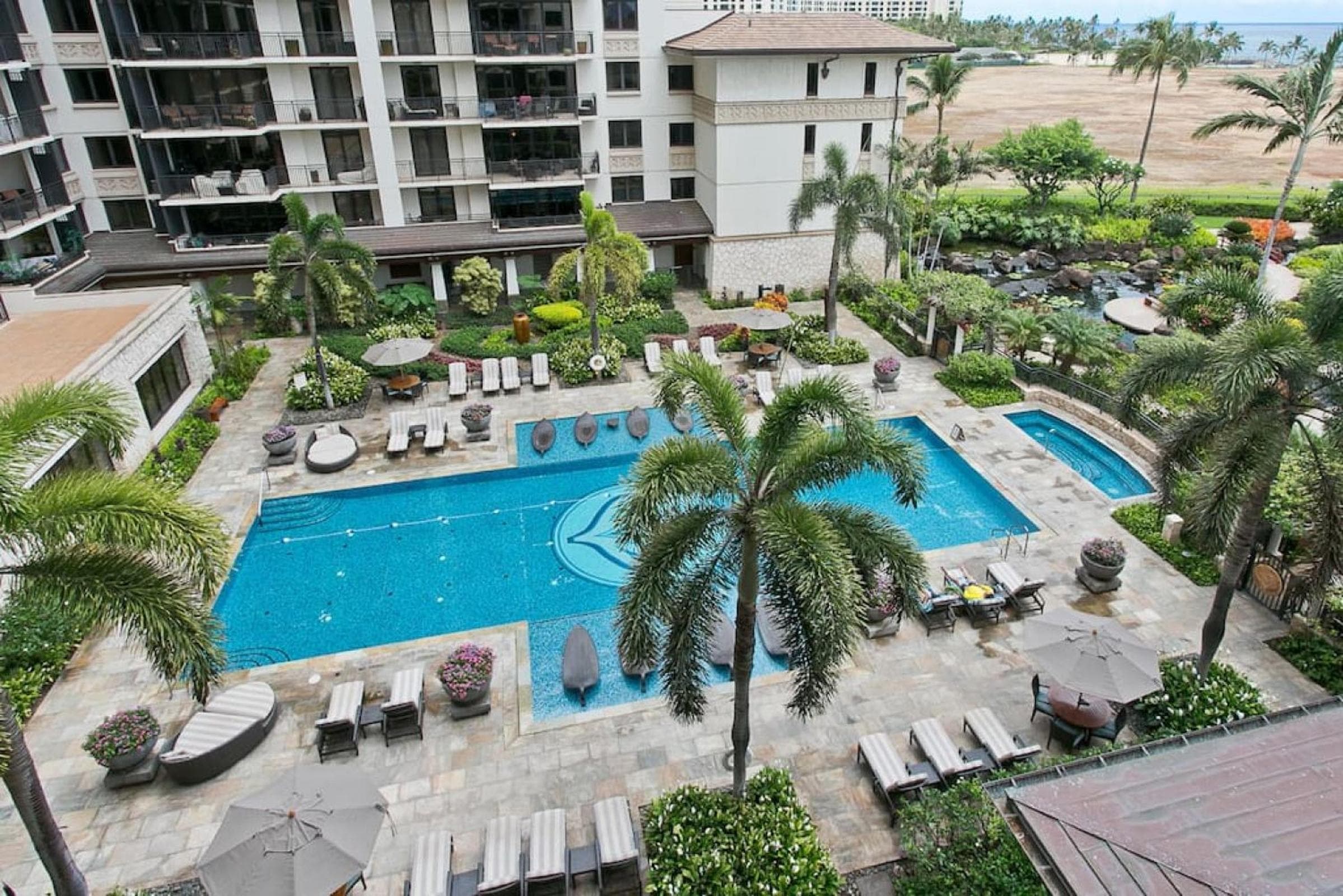 Luxury Poolside Oceanview OT512 Ko Olina Beach Villa 2BR 2BA &Free Parking Private Lanai Steps to Lagoon & Disney Aulani