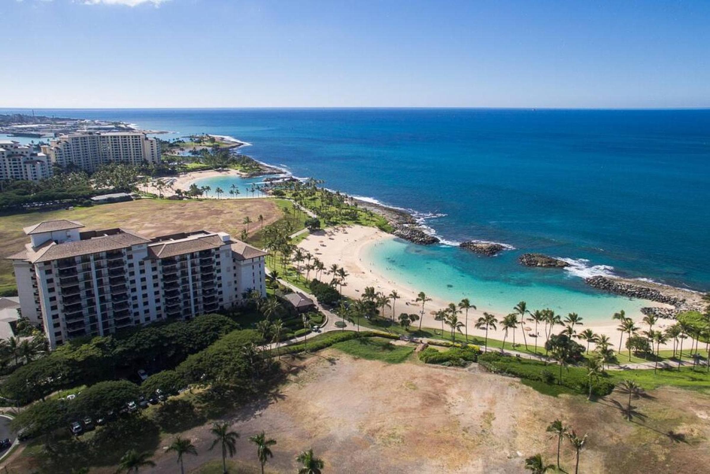 Luxury Poolside Oceanview OT512 Ko Olina Beach Villa 2BR 2BA &Free Parking Private Lanai Steps to Lagoon & Disney Aulani