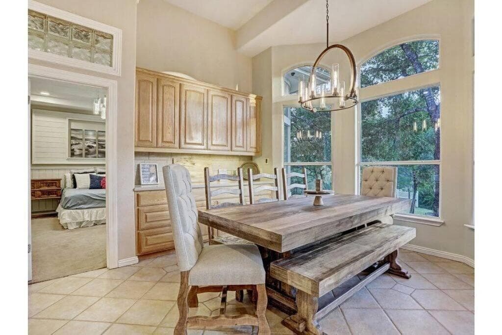 Luxury Lake House w/ Heated Pool & Multiple Spas