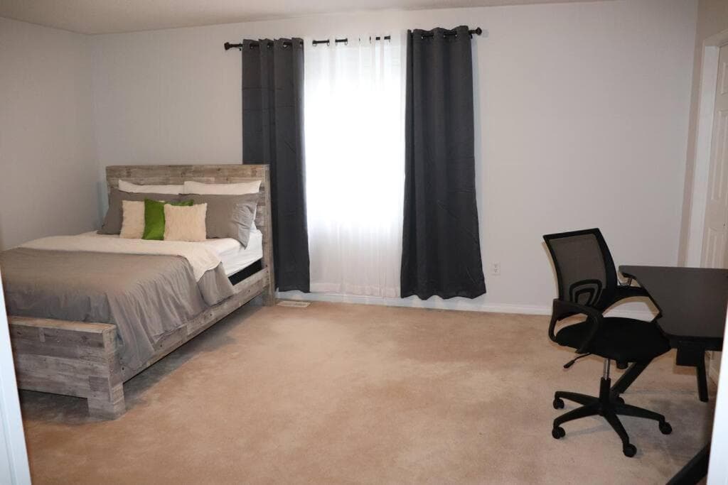 Detached 3 BR home in Ajax,On