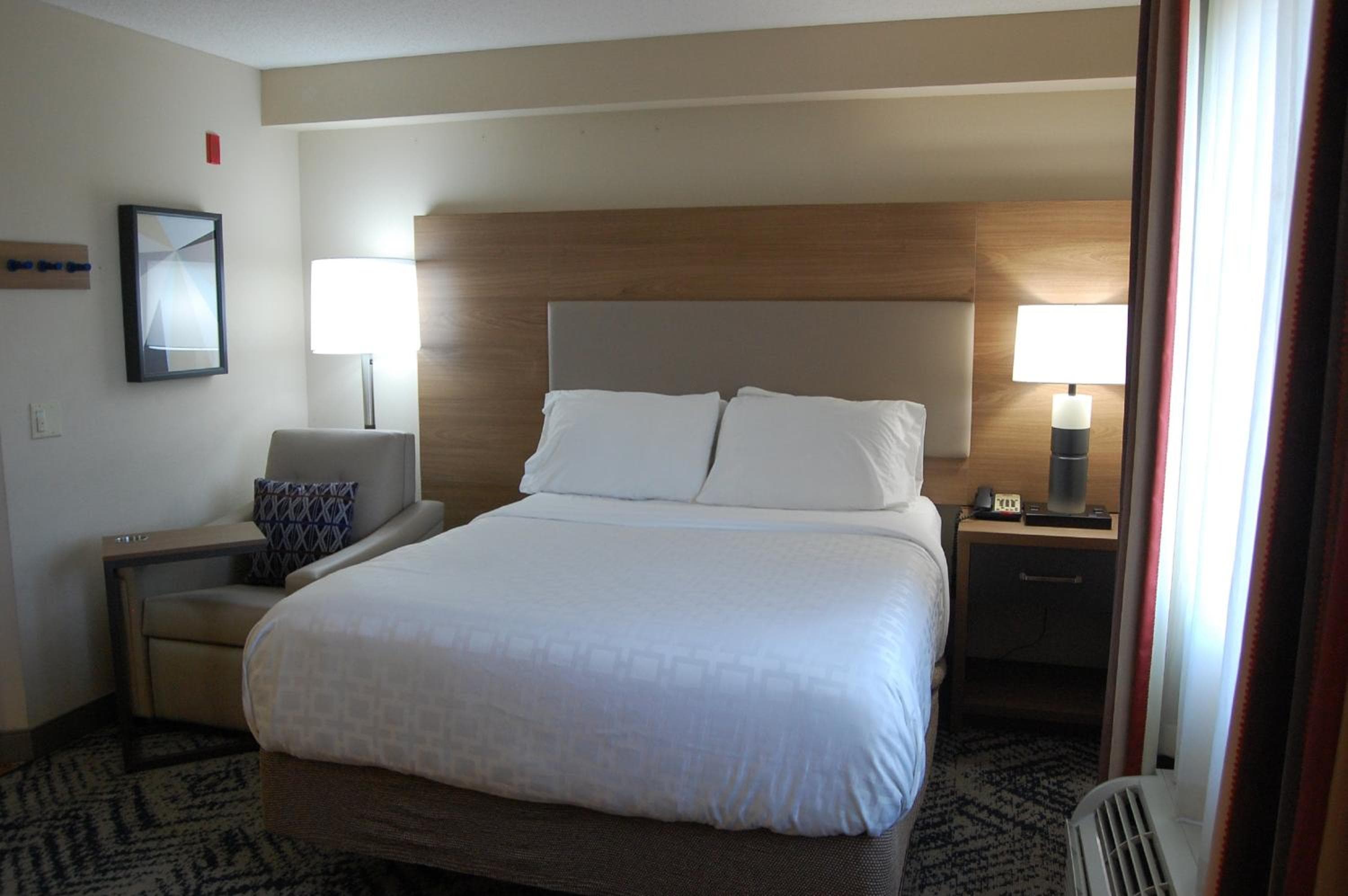 Candlewood Suites Harrisburg I-81 Hershey Area by IHG