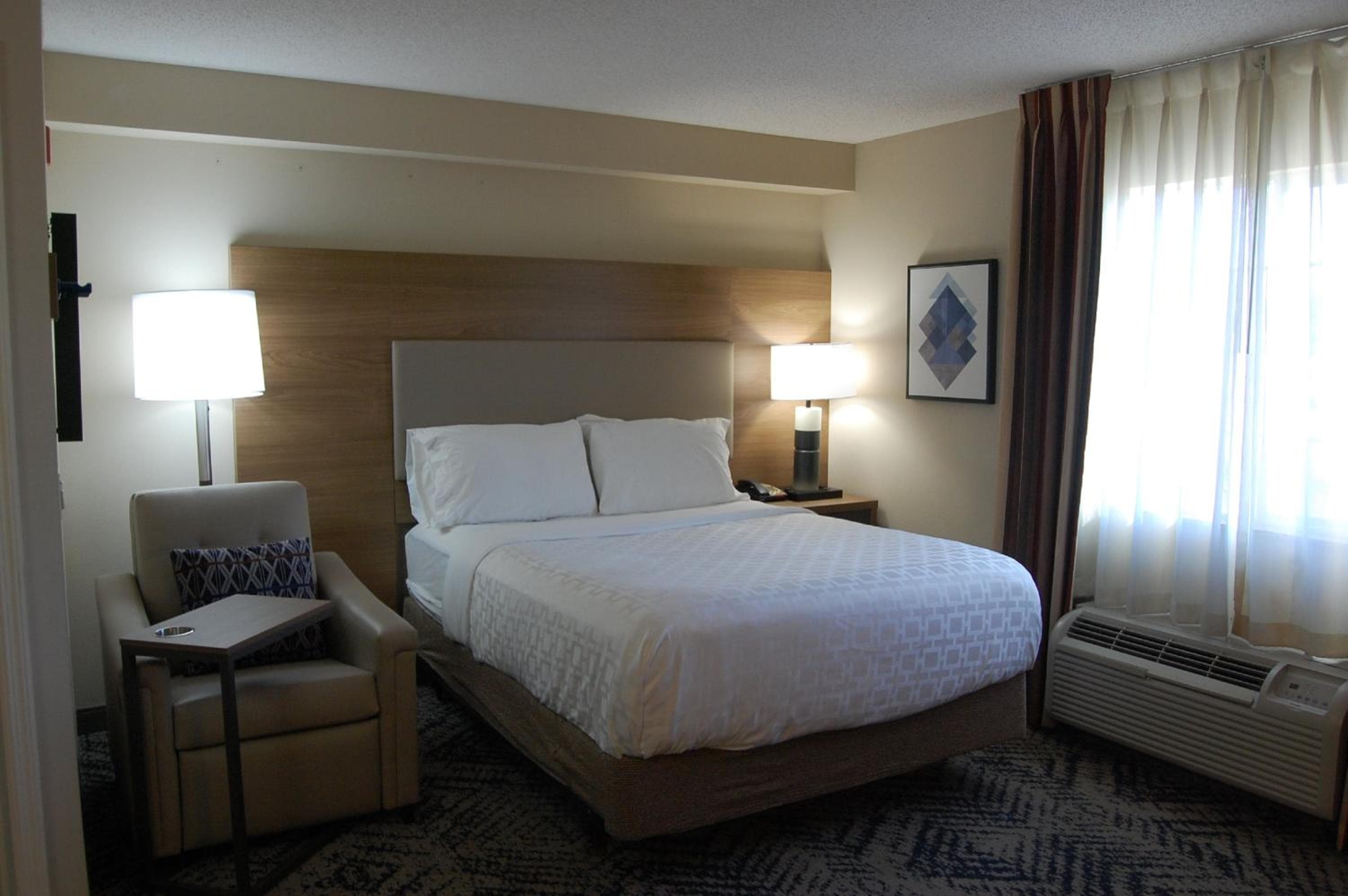 Candlewood Suites Harrisburg I-81 Hershey Area by IHG
