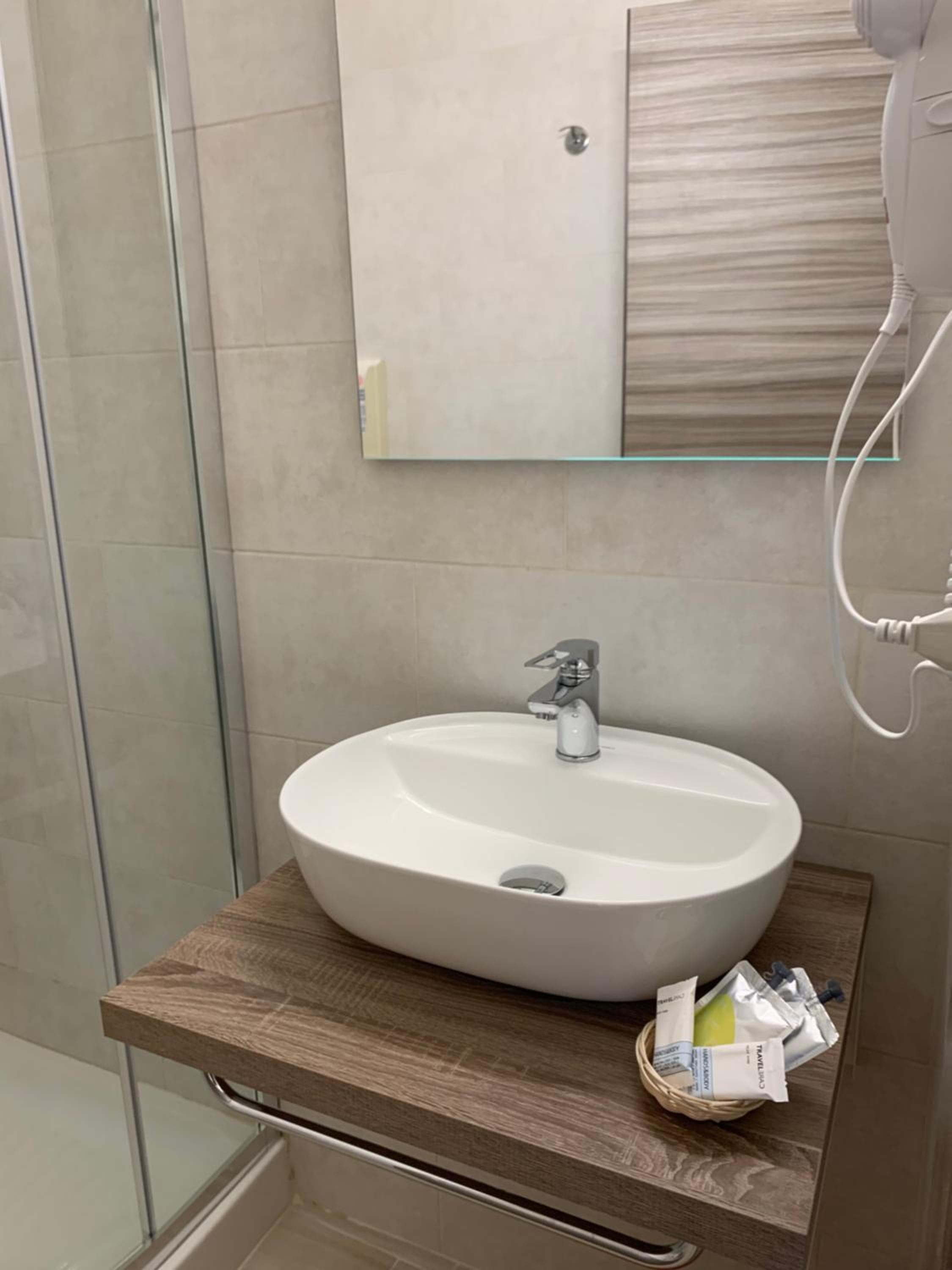 Hotel Cairoli