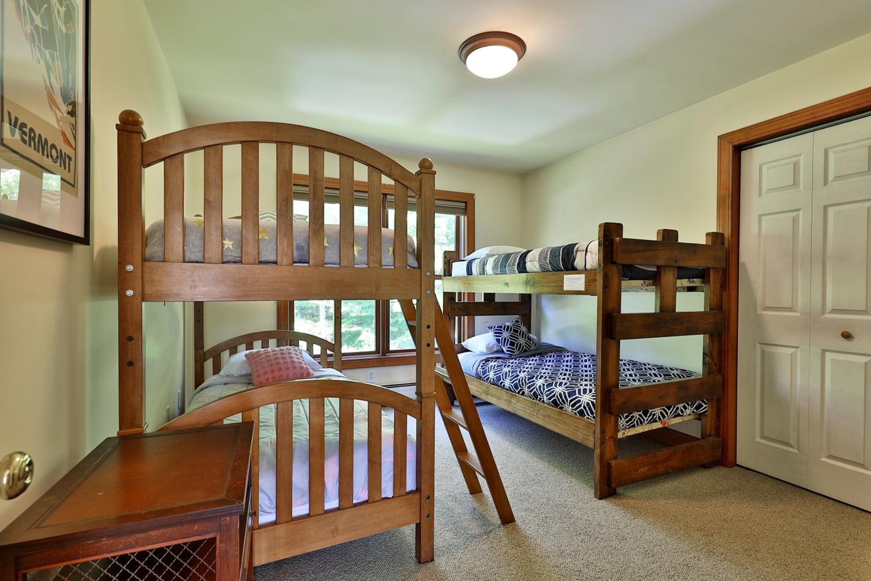 Cortina Mountain Chalet - Outdoor Hot Tub - Close to Pico and Killington Mountains home