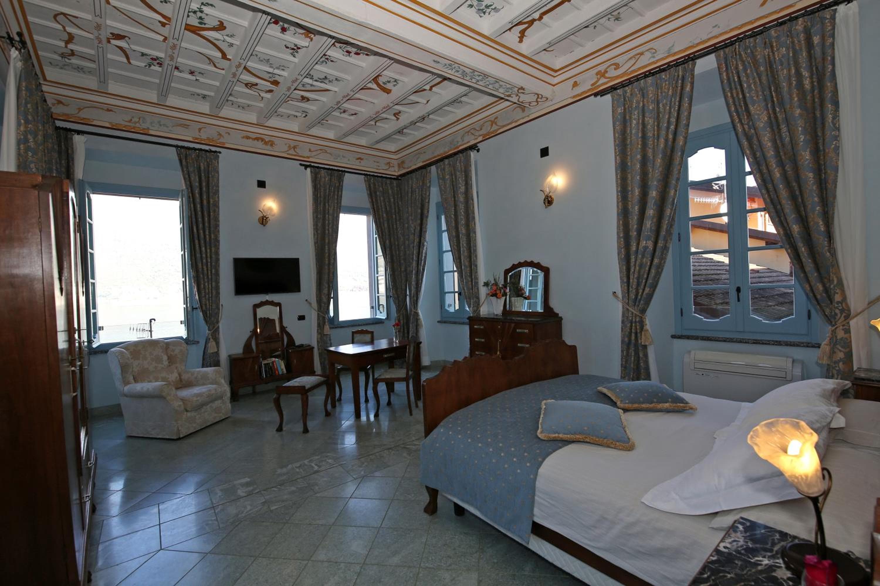 Palazzo Del Vicerè