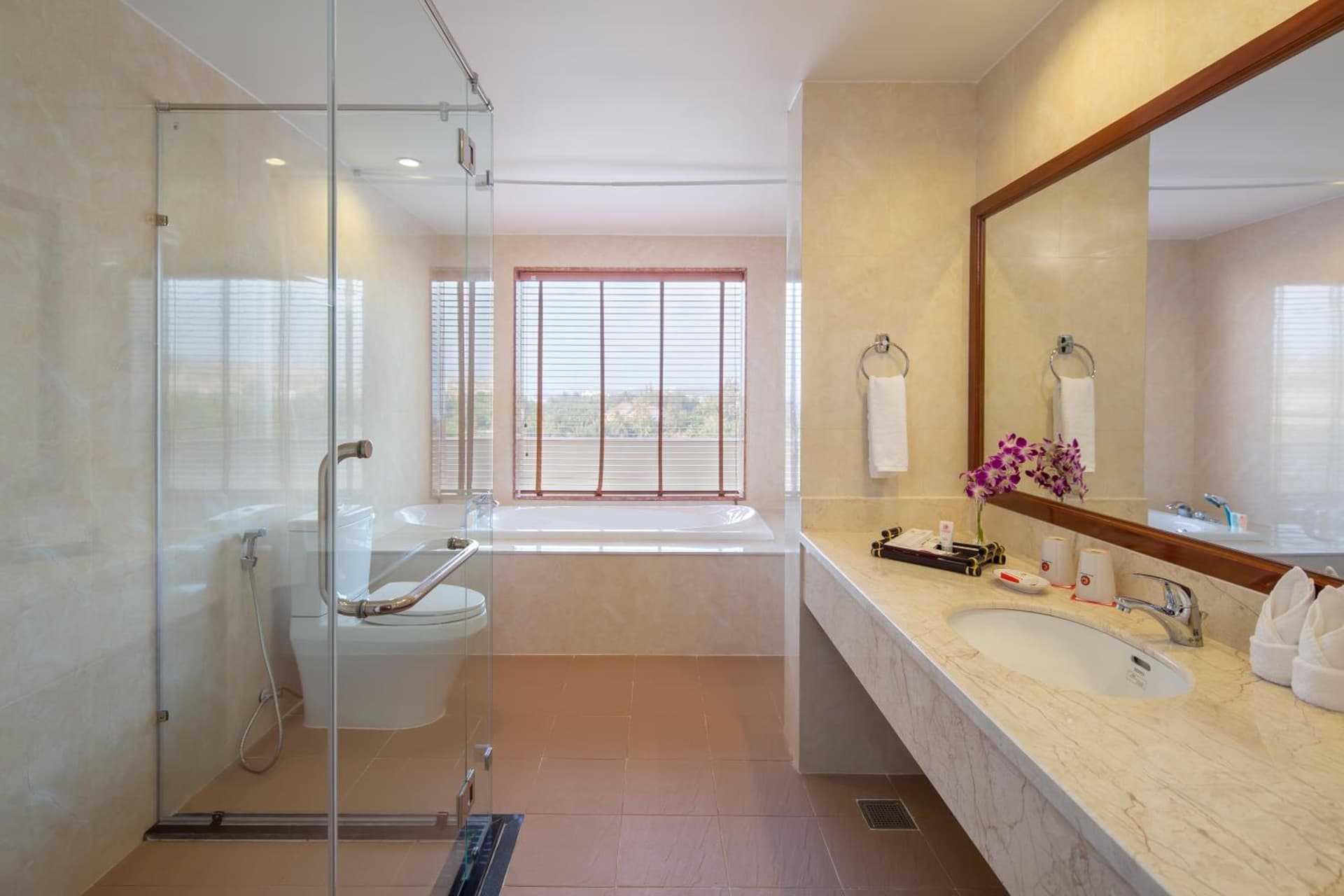 Sunny Beach Resort & Spa Mui Ne