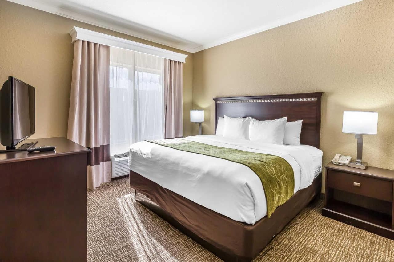 Comfort Suites Texas Ave