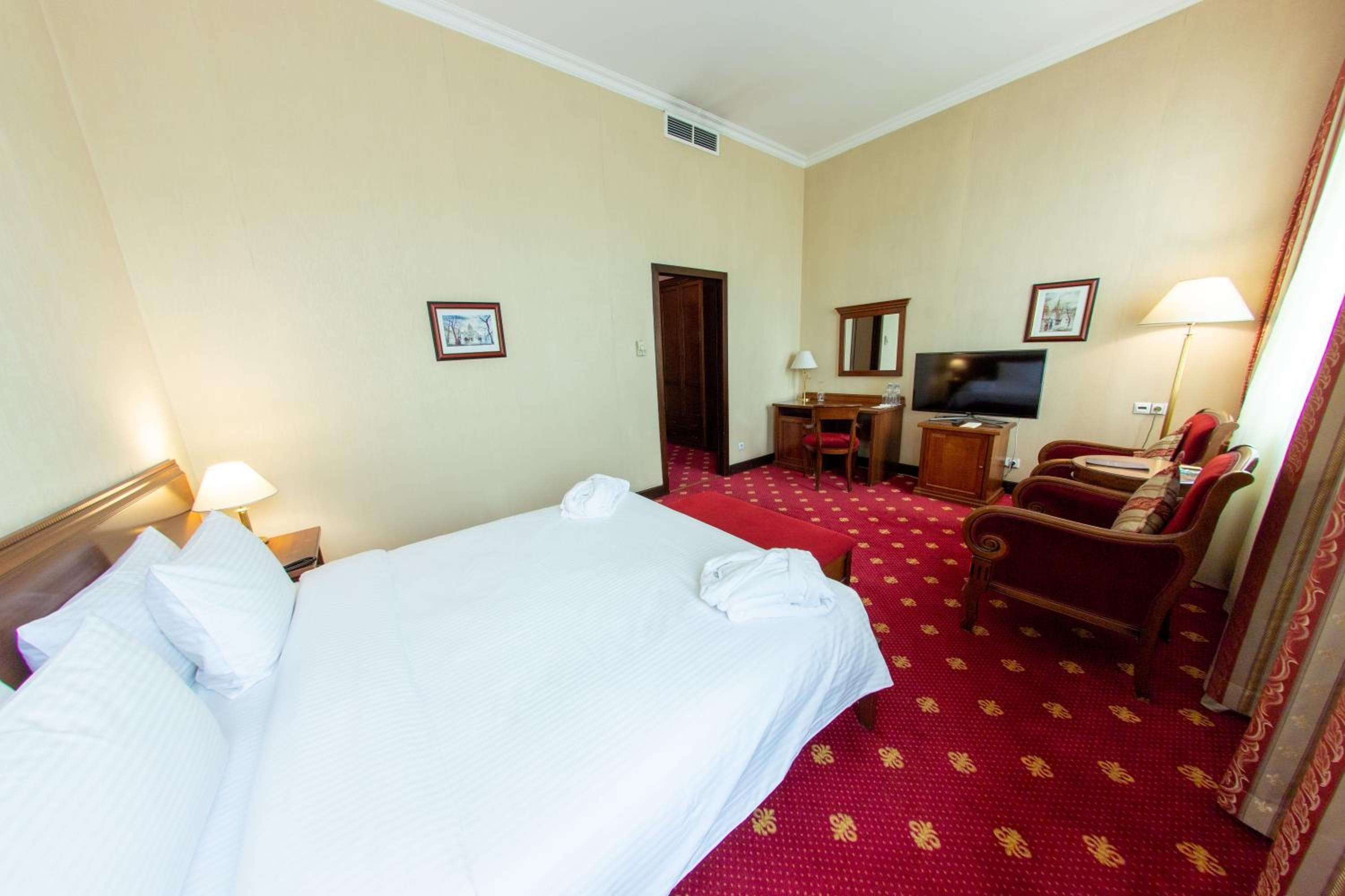 Grand Tien Shan Hotel