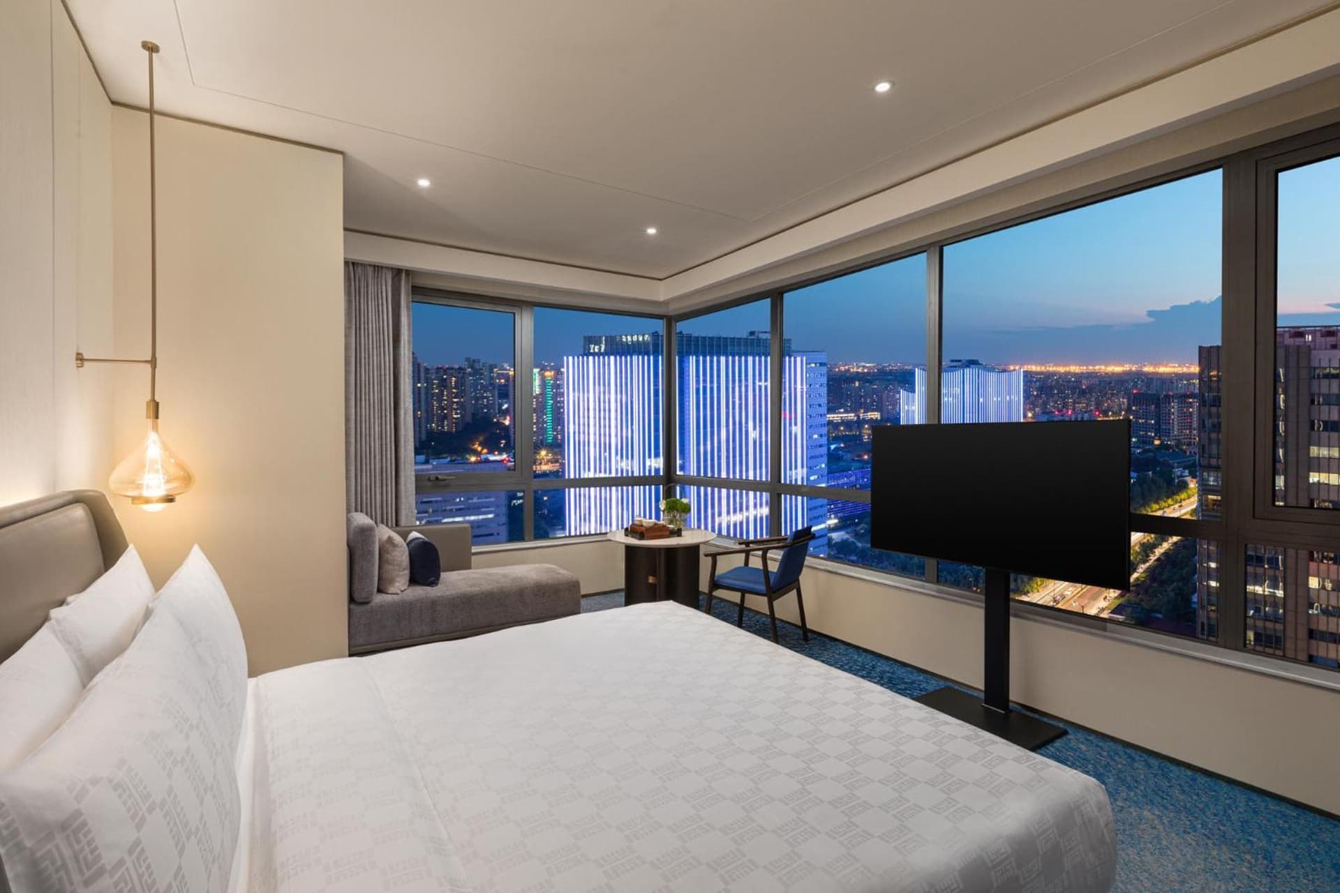 HUALUXE Shanghai Changfeng Park by IHG