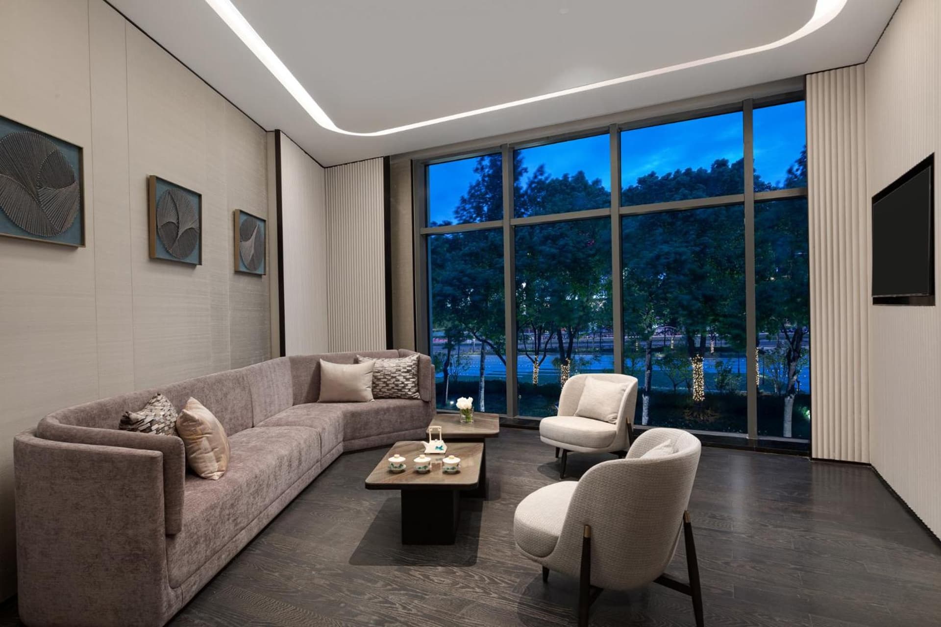 HUALUXE Shanghai Changfeng Park by IHG