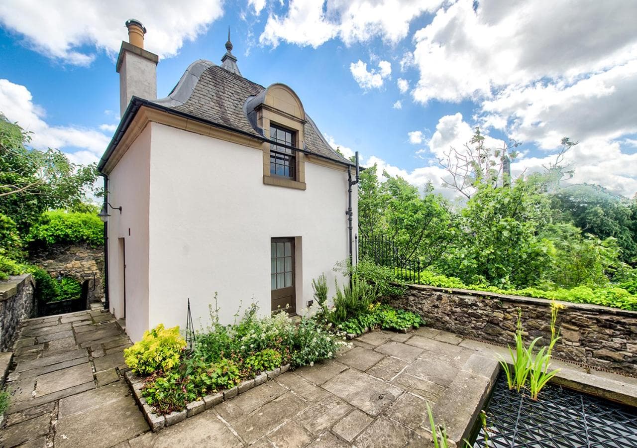 Rock House - Photographer's Studio - Historic Gem in the heart of the City
