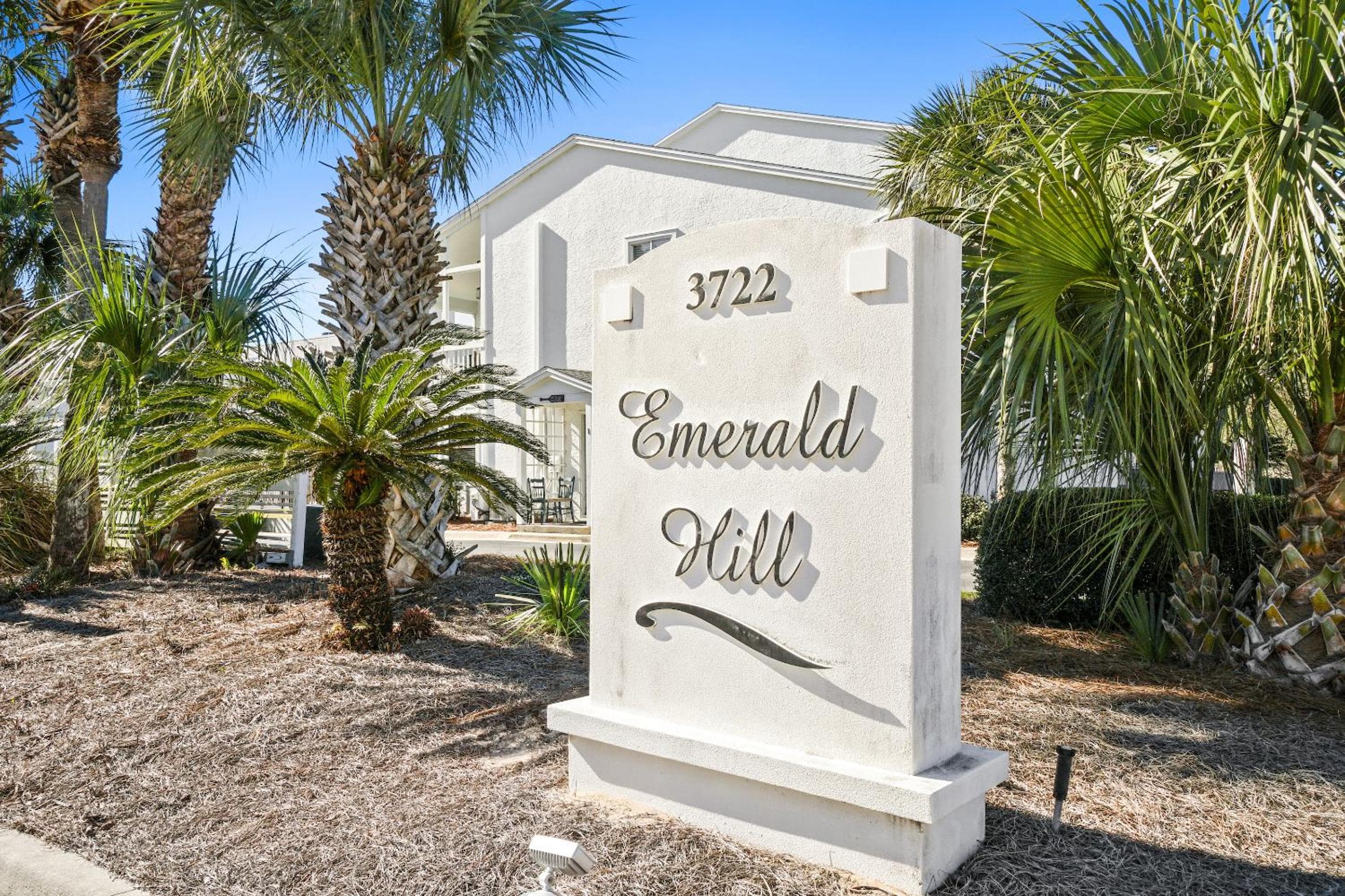 30A Emerald Hill Beach Resort by Panhandle Getaways