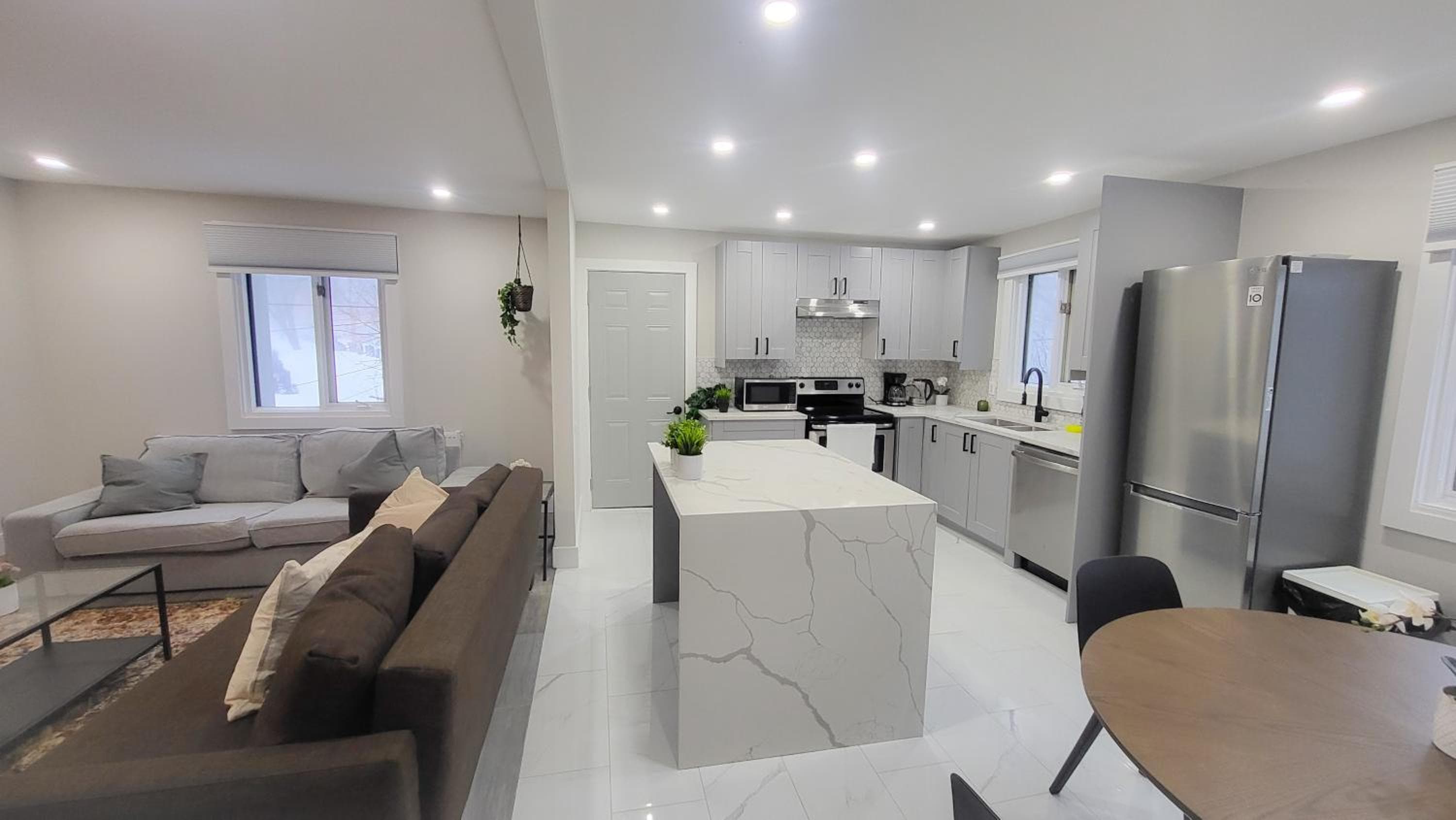 JstLikeHome - Serenity Suites & Guesthouse